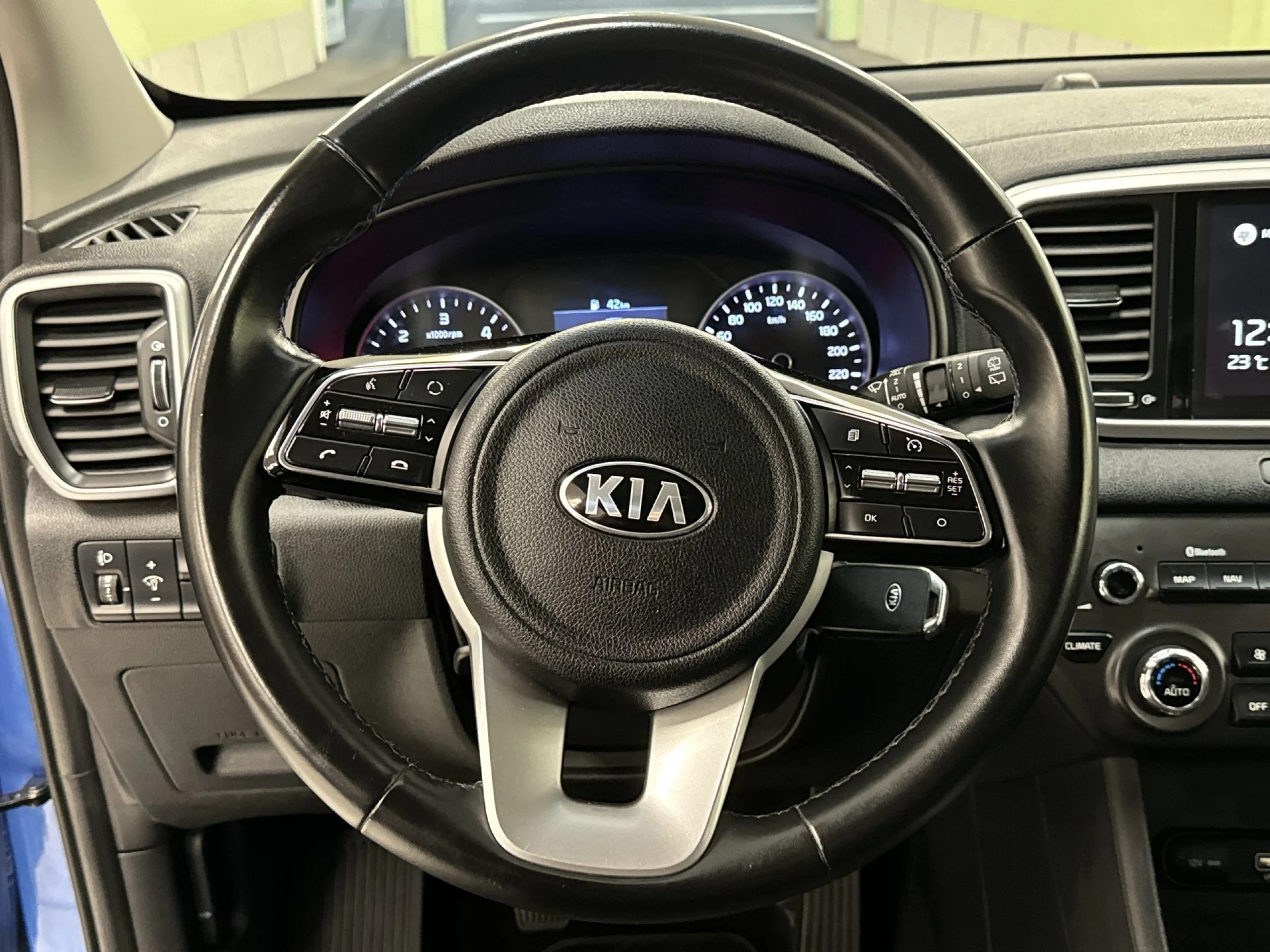 Kia Sportage 1.6 MHEV Business 4x2 85 kW (115 CV) - Foto 10