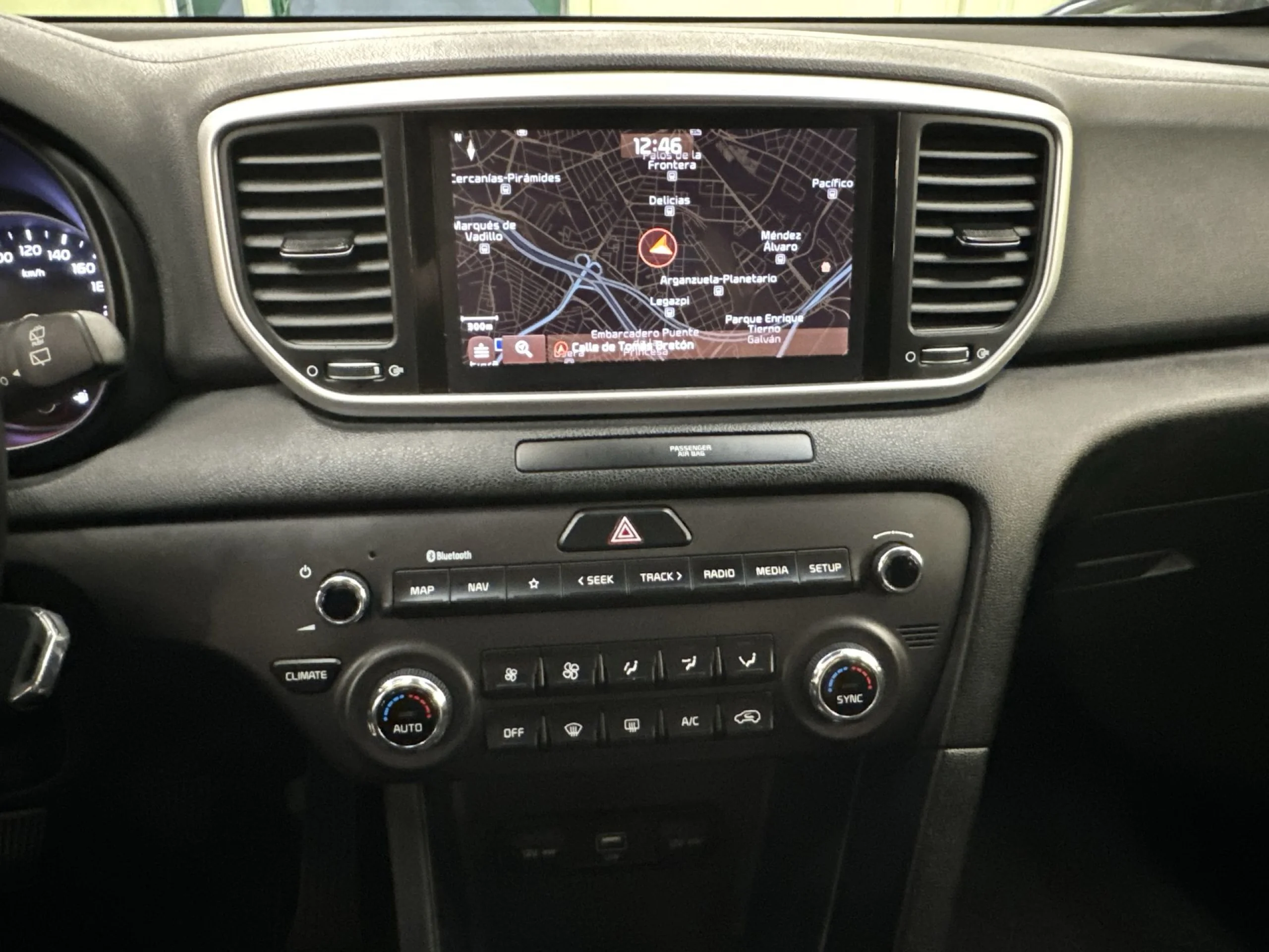 Kia Sportage 1.6 MHEV Business 4x2 85 kW (115 CV) - Foto 17