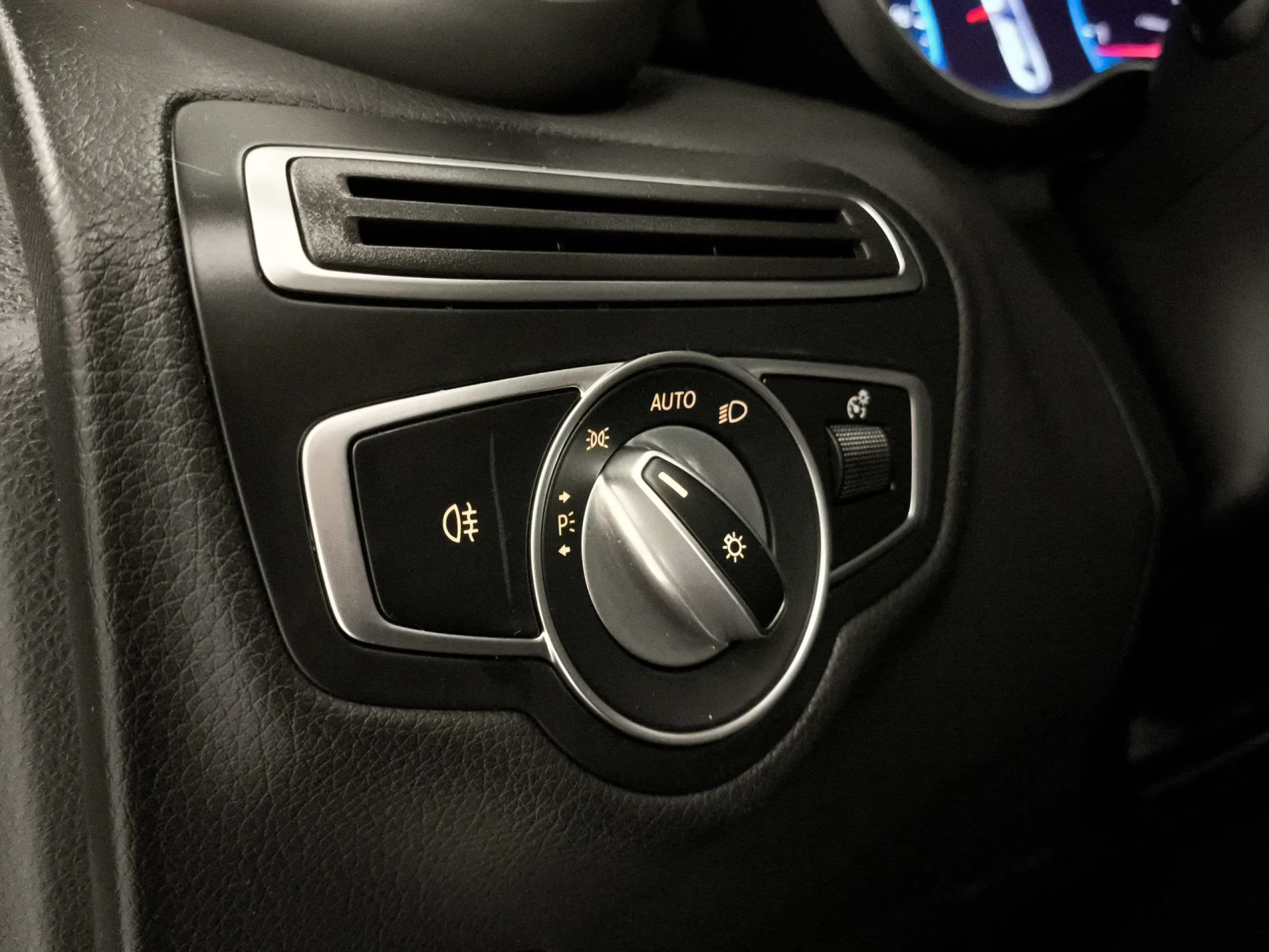 Mercedes-Benz Clase C Coupe 220 d 143 kW (194 CV) - Foto 12