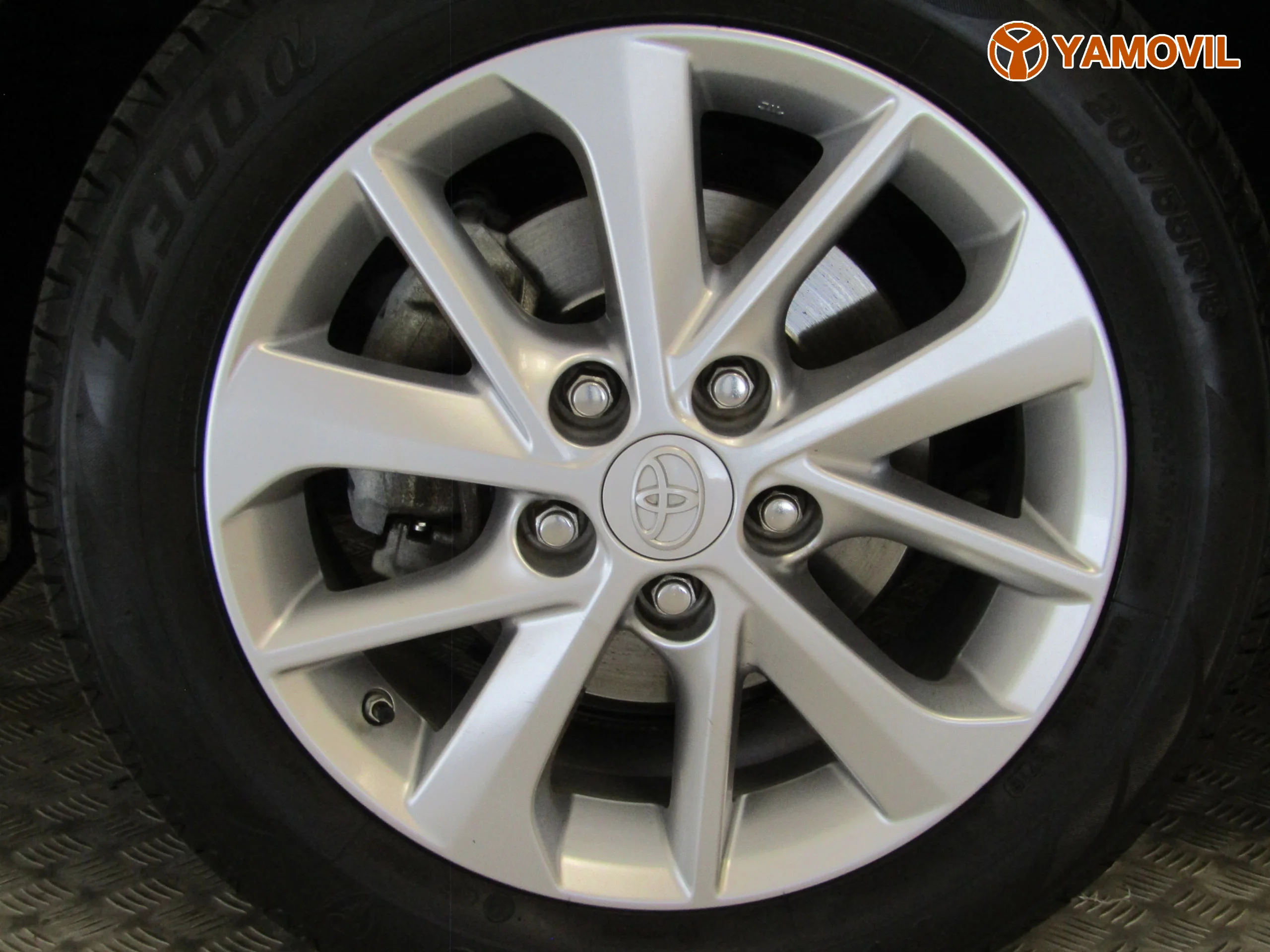 Toyota Auris 1.6 ACTIVE - Foto 9