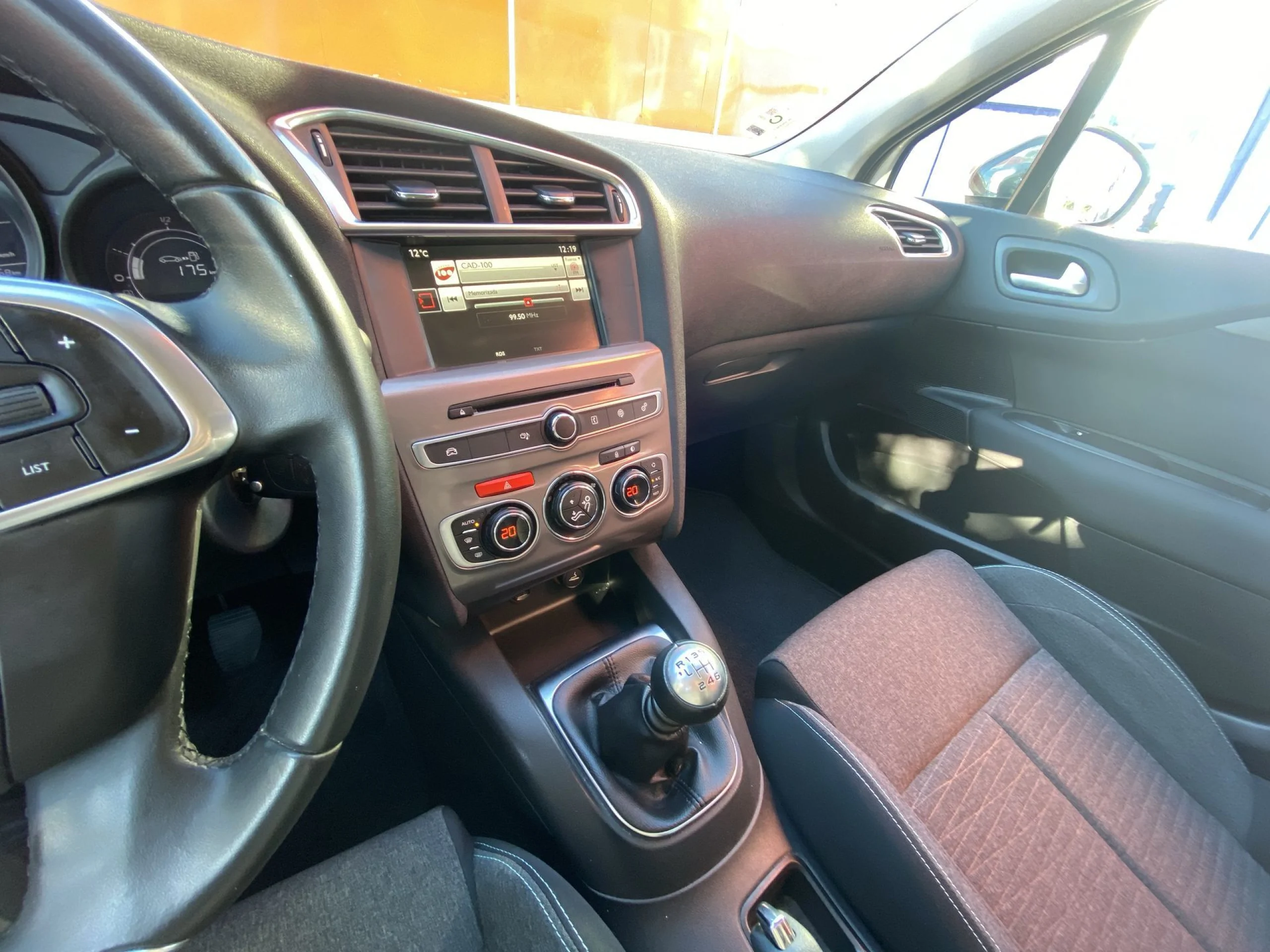 Citroen C4 PureTech 130 SANDS Feel Edition 96 kW (130 CV) - Foto 17