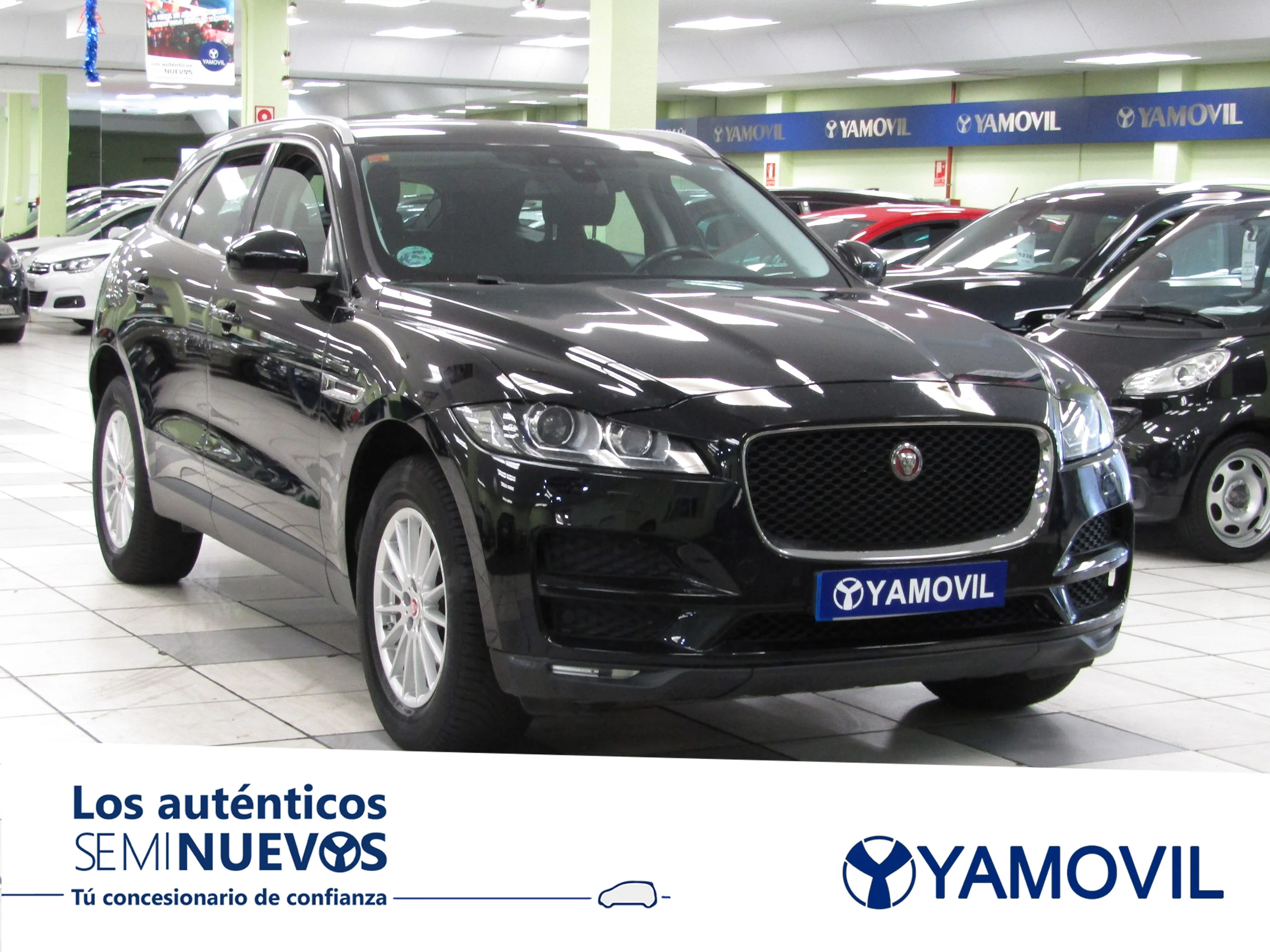 Jaguar F-Pace 2.0D PURE MAN 4X2 - Foto 3