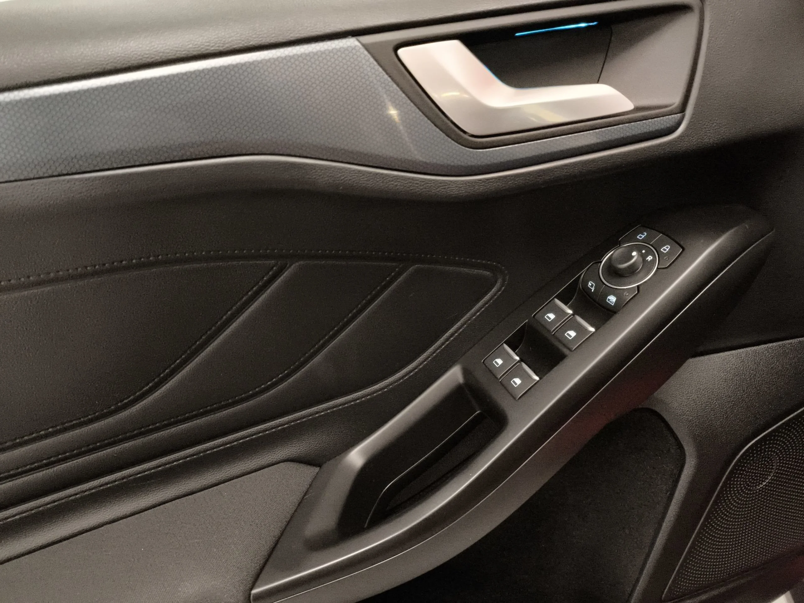 Ford Focus 1.0 Ecoboost MHEV Active X 114 kW (155 CV) - Foto 10