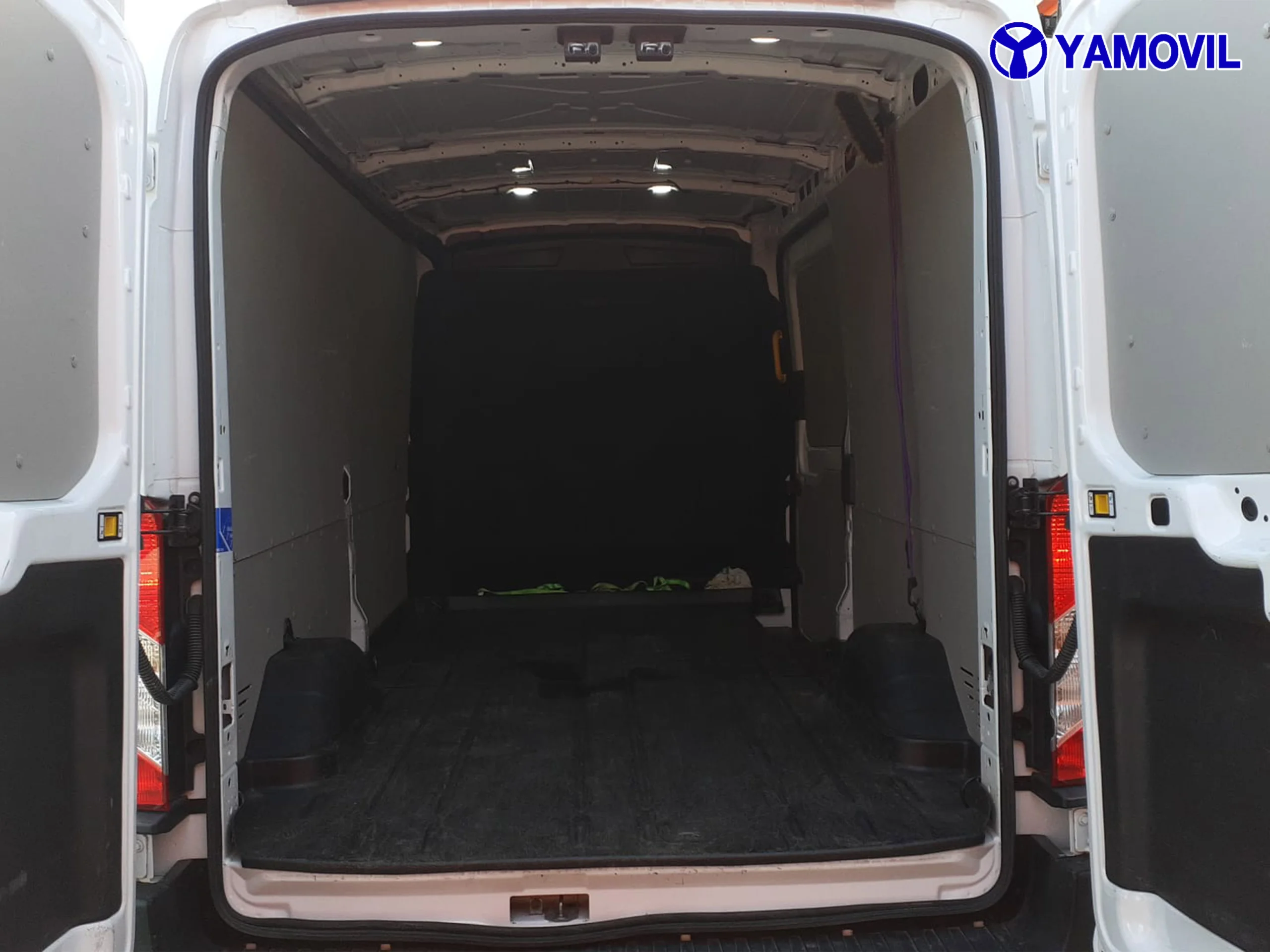 Ford Transit 350 L3H2 TREND PHEV  - Foto 3