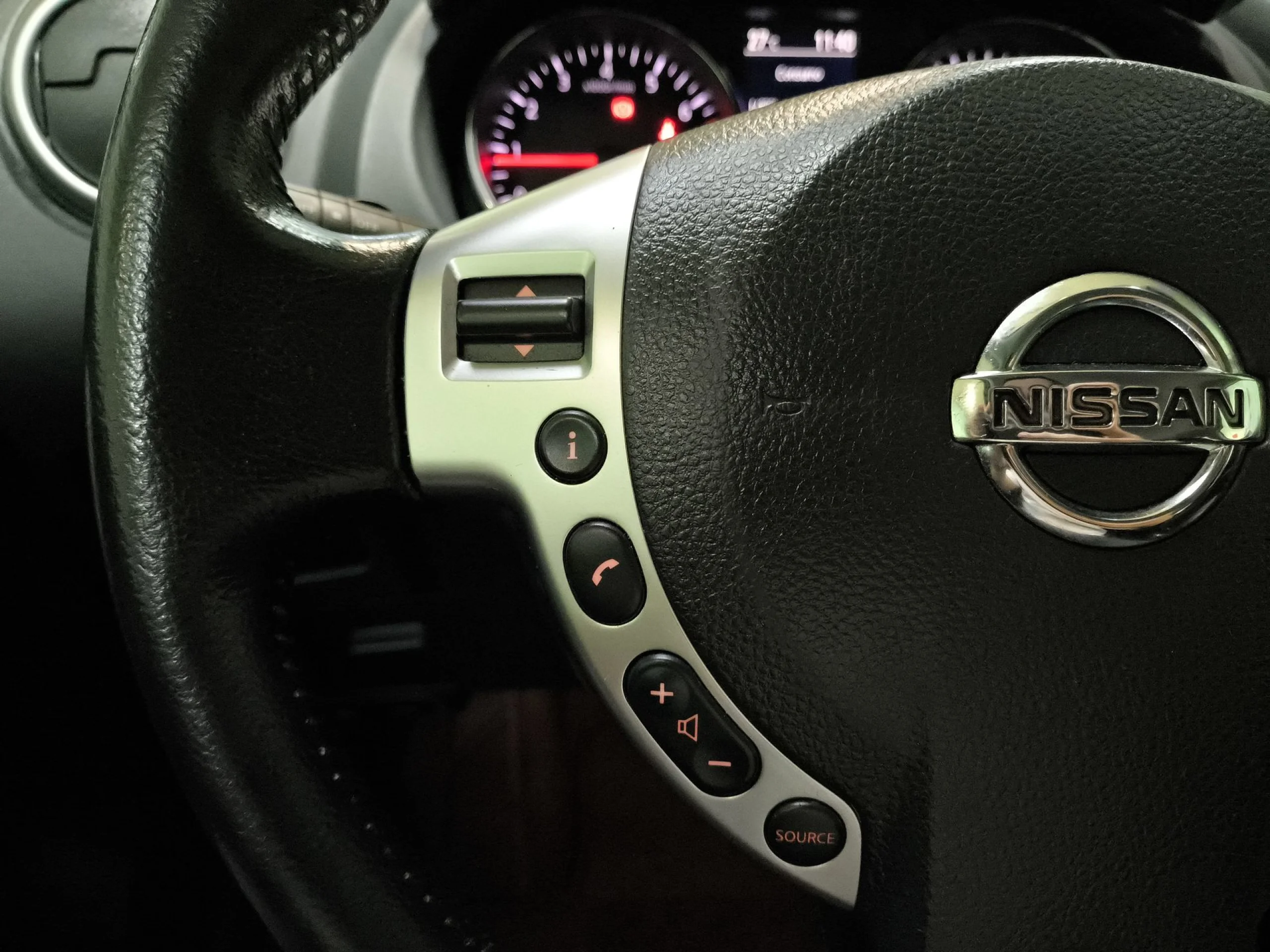 Nissan Qashqai 2.0 Acenta 4x2 CVT 103 kW (140 CV) - Foto 13