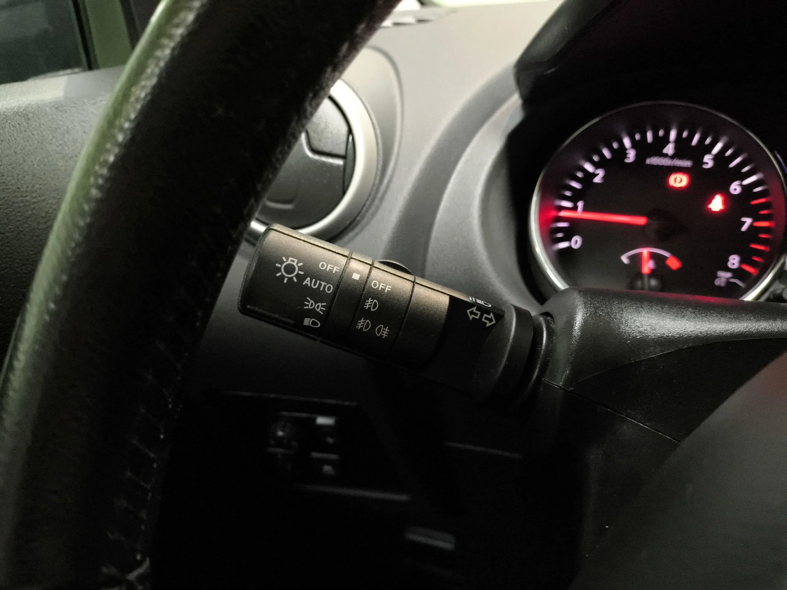 Nissan Qashqai 2.0 Acenta 4x2 CVT 103 kW (140 CV) - Foto 15