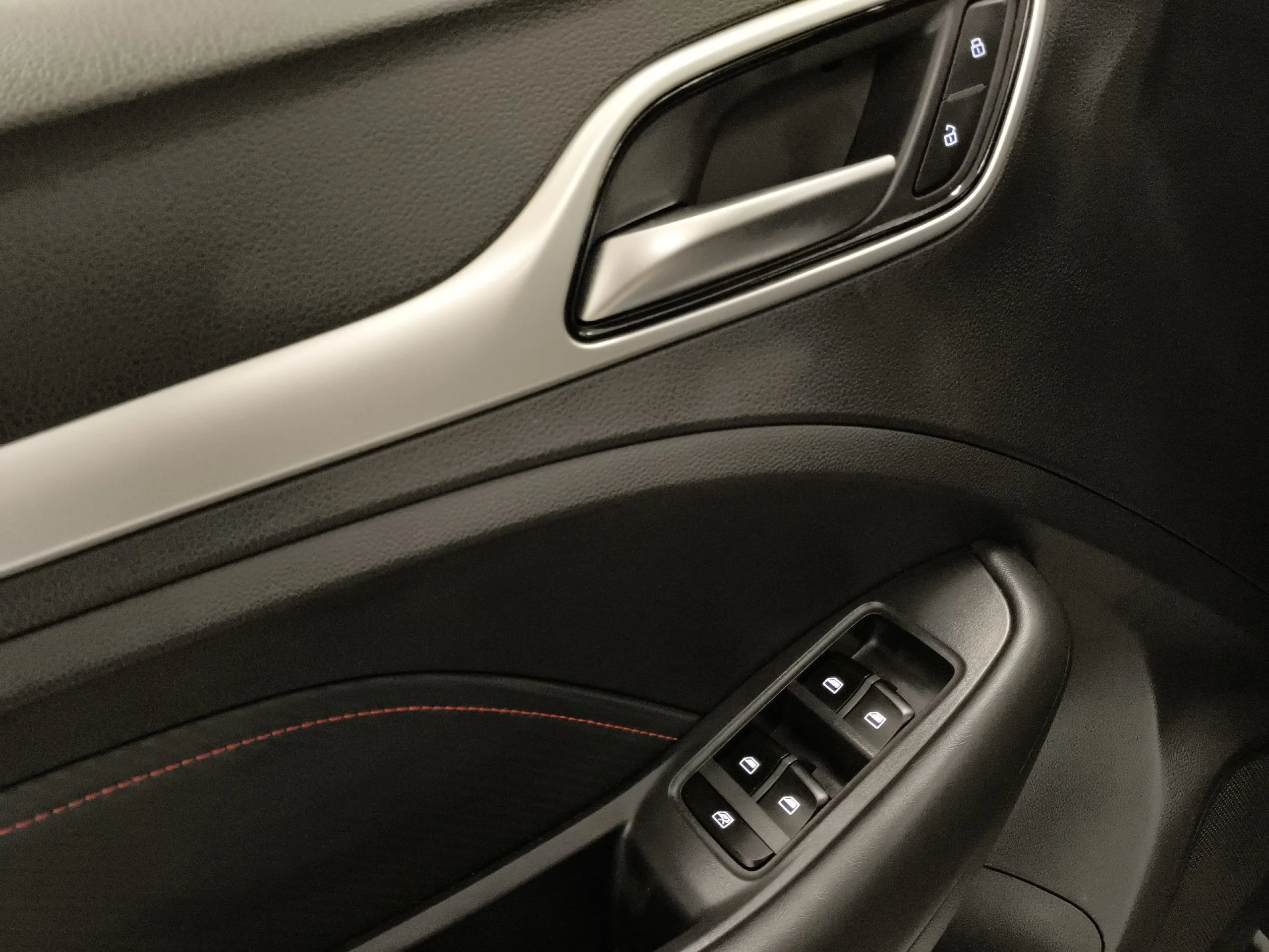 MG ZS 1.5 Comfort 78 kW (106 CV) - Foto 10