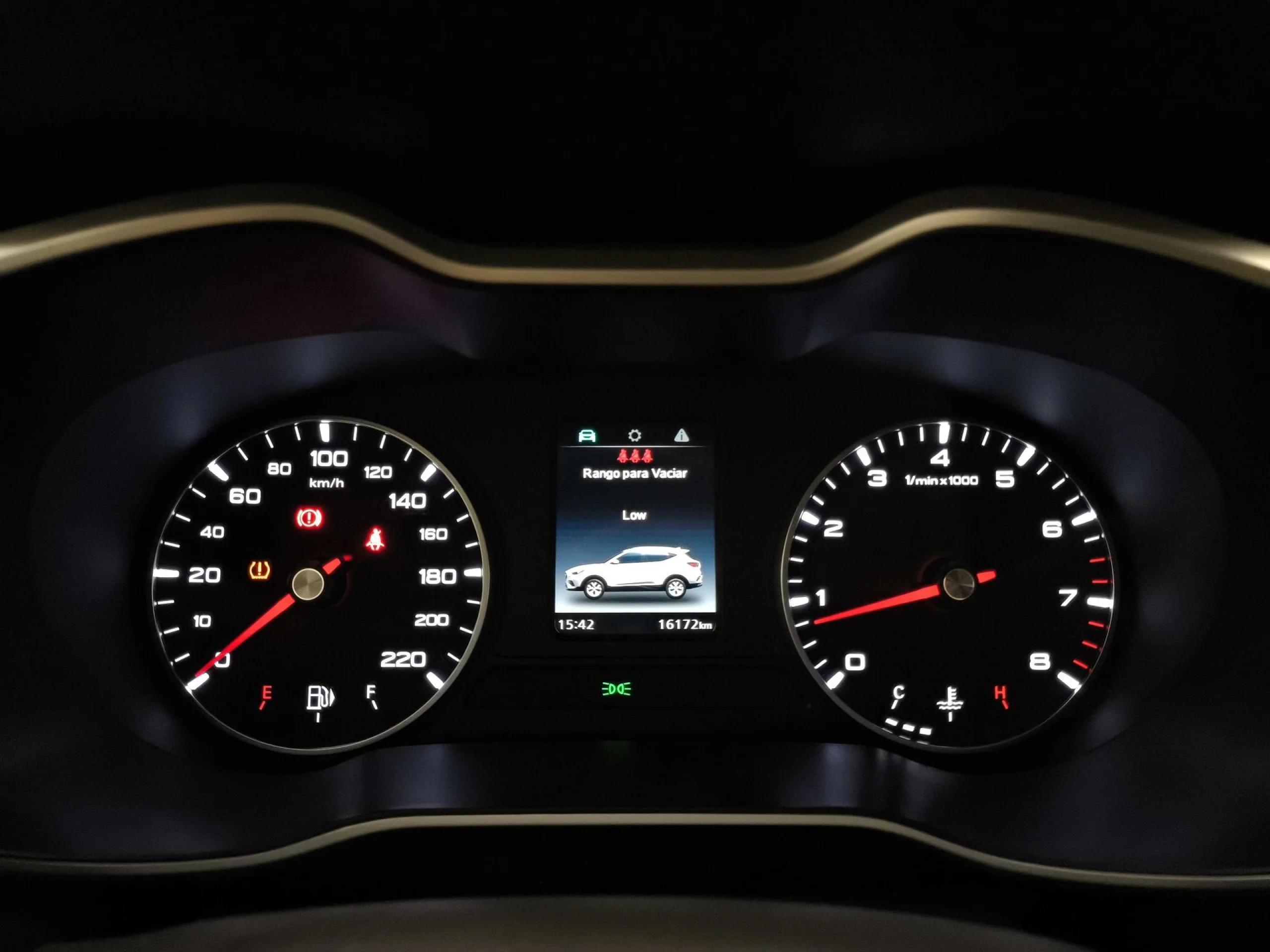 MG ZS 1.5 Comfort 78 kW (106 CV) - Foto 14