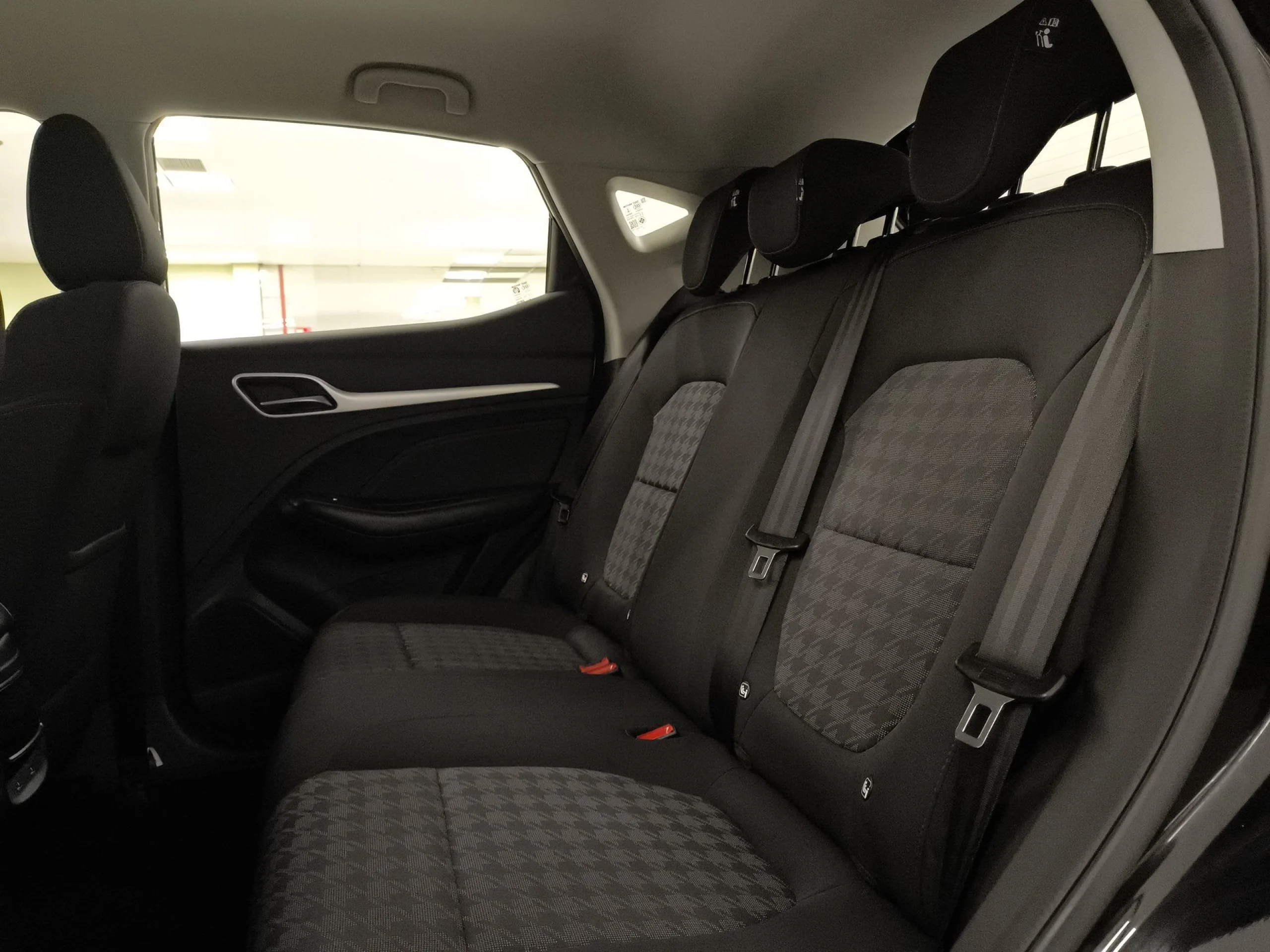 MG ZS 1.5 Comfort 78 kW (106 CV) - Foto 20