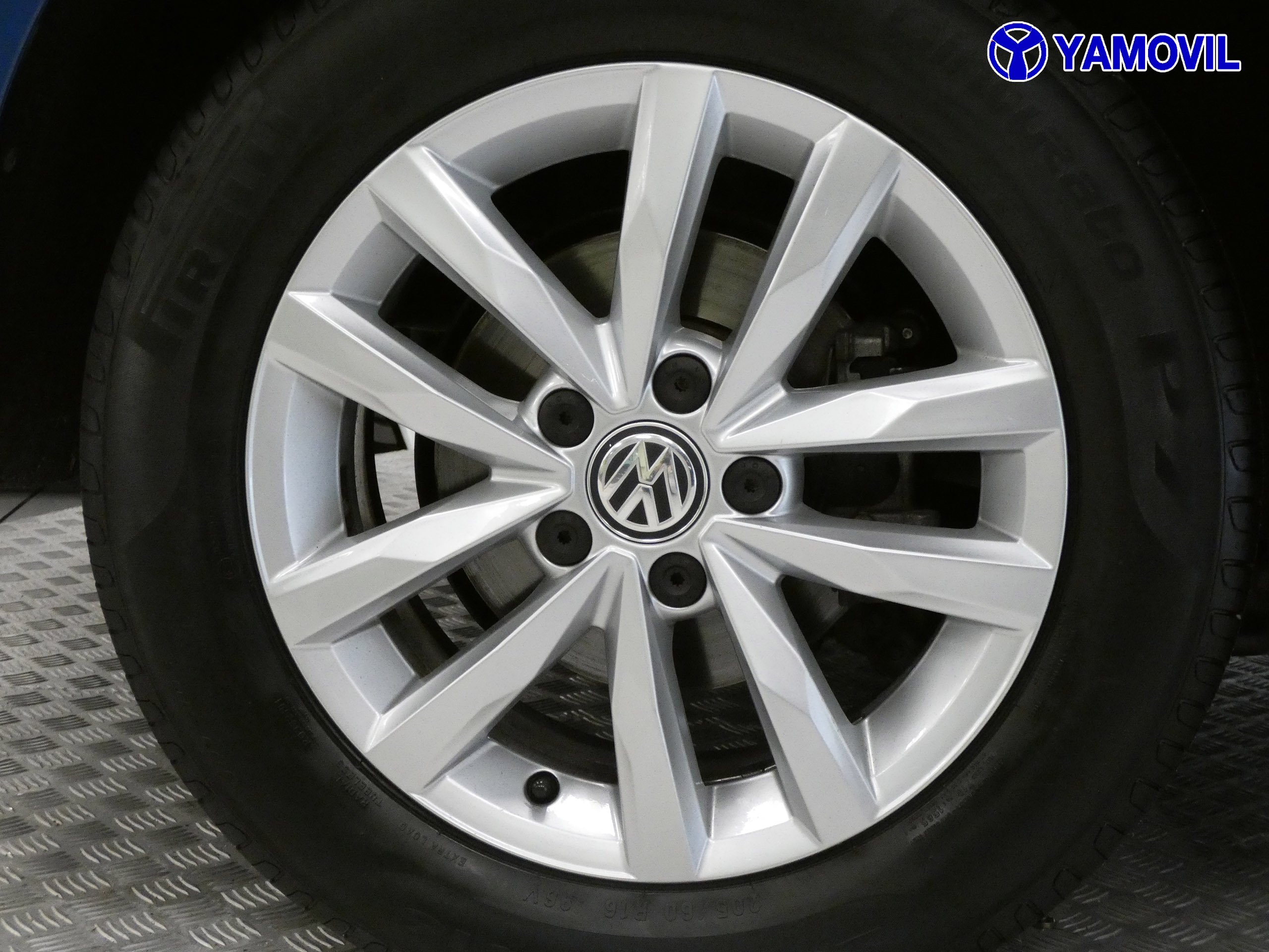 Volkswagen Touran 1.6 TDI DSG - Foto 11