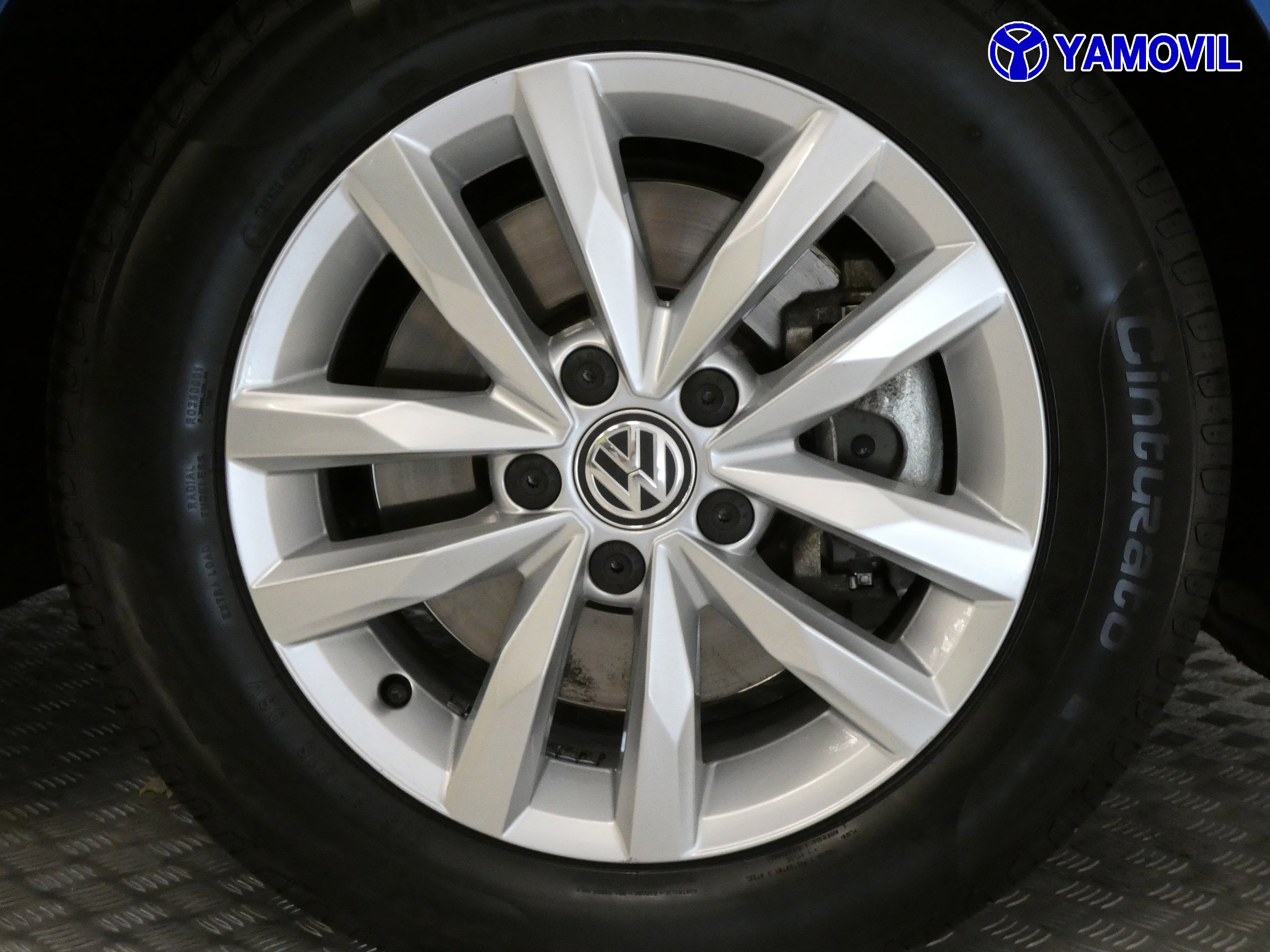 Volkswagen Touran 1.6 TDI DSG - Foto 12