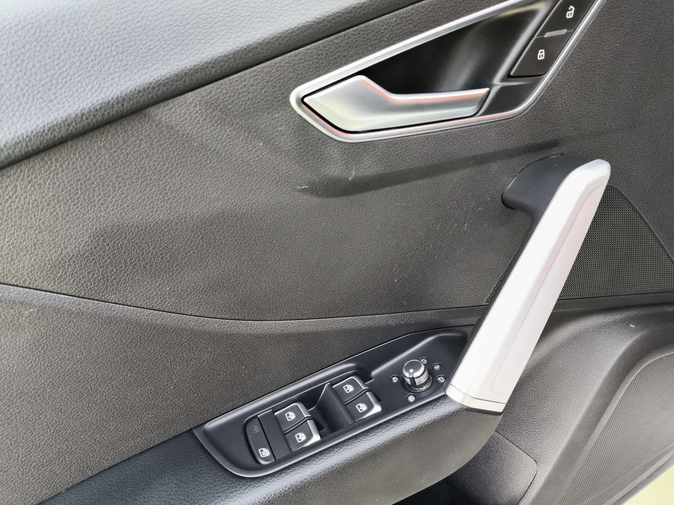 Audi Q2 design edition 1.6 TDI 85 kW (116 CV) - Foto 10