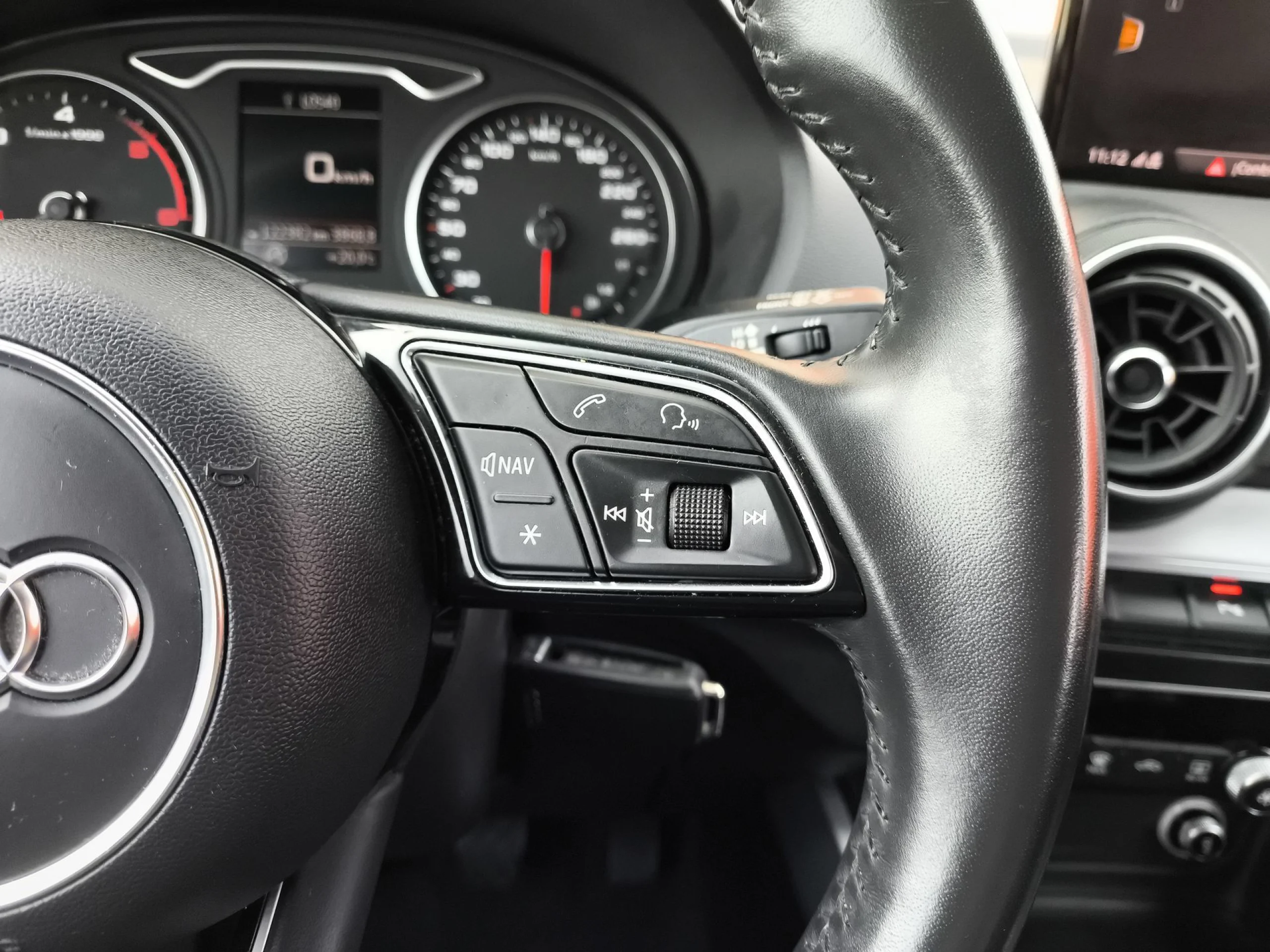 Audi Q2 design edition 1.6 TDI 85 kW (116 CV) - Foto 16