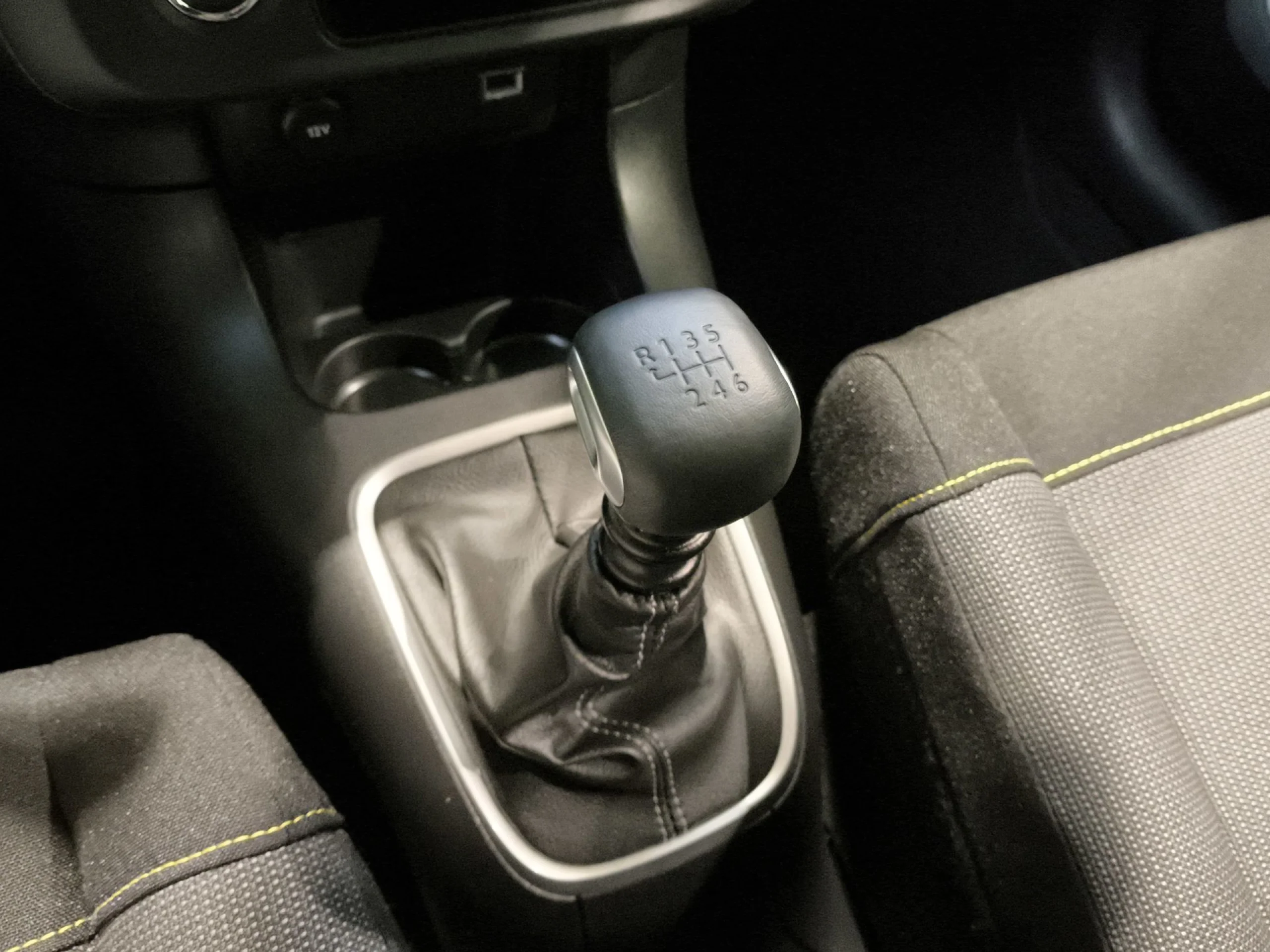 Citroen C3 BlueHDi 100 SANDS Shine 75 kW (102 CV) - Foto 17