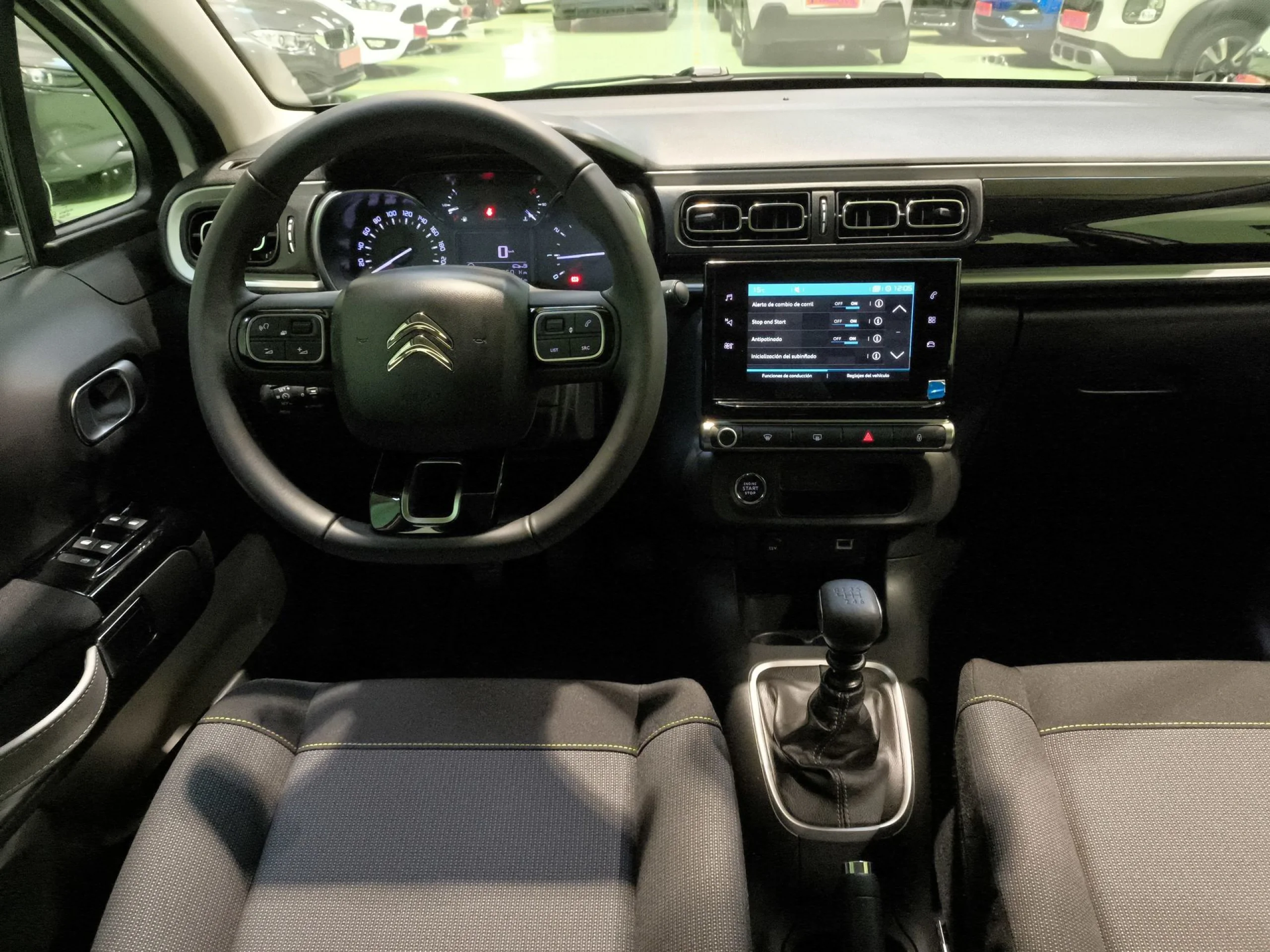 Citroen C3 BlueHDi 100 SANDS Shine 75 kW (102 CV) - Foto 18