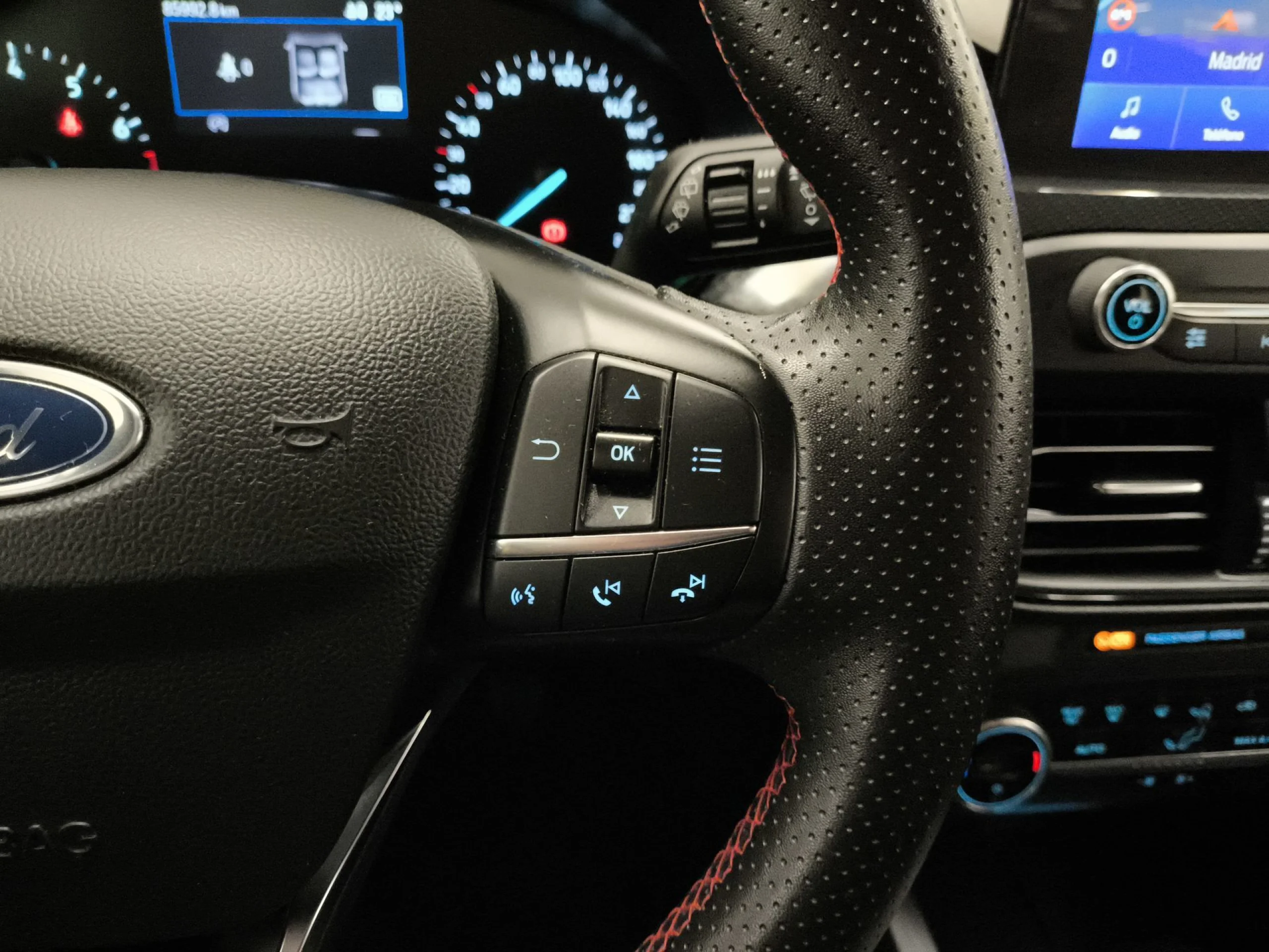 Ford Focus 1.0 Ecoboost MHEV ST-Line 92 kW (125 CV) - Foto 16