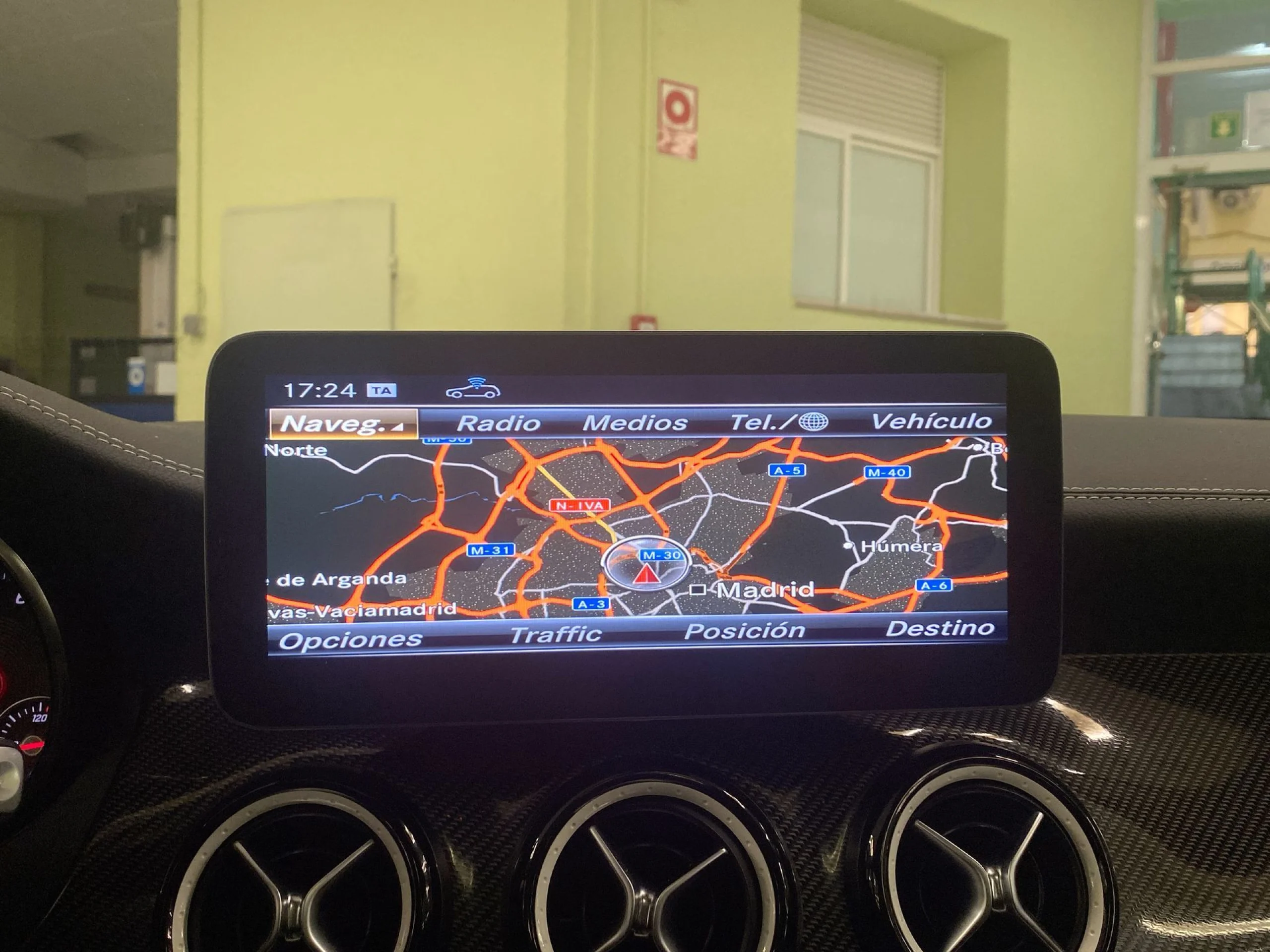 Mercedes-Benz Clase GLA GLA200 156CV EDITION AUT 5P. - Foto 15