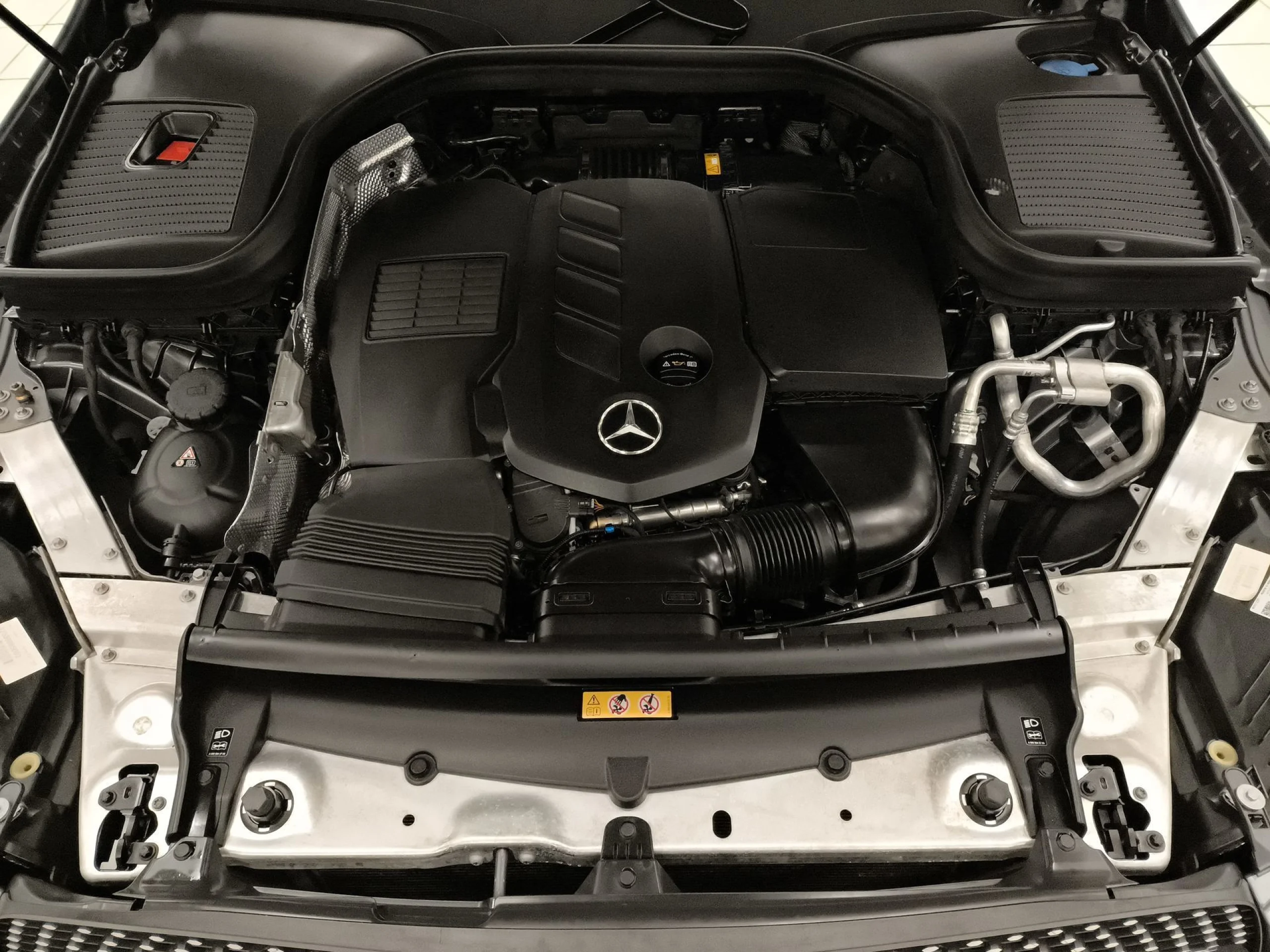 Mercedes-Benz GLC 300 d 4Matic 180 kW (245 CV) - Foto 23