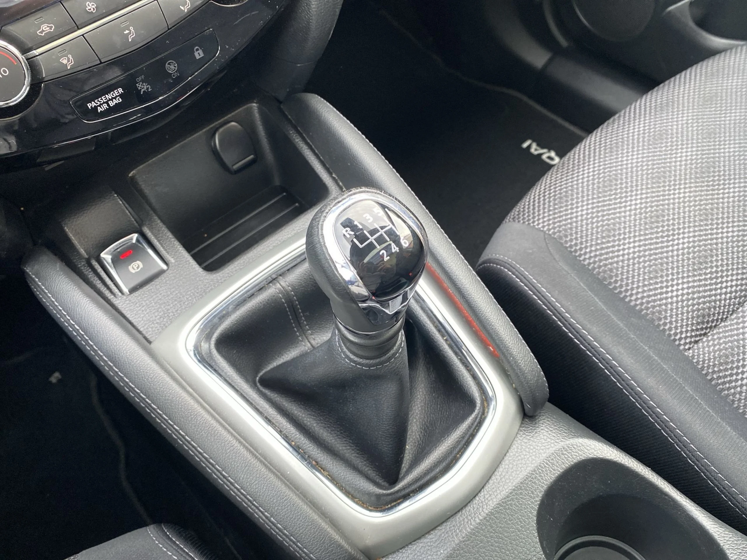 Nissan Qashqai 1.5 dCi N-Tec 4x2 81 kW (110 CV) - Foto 17