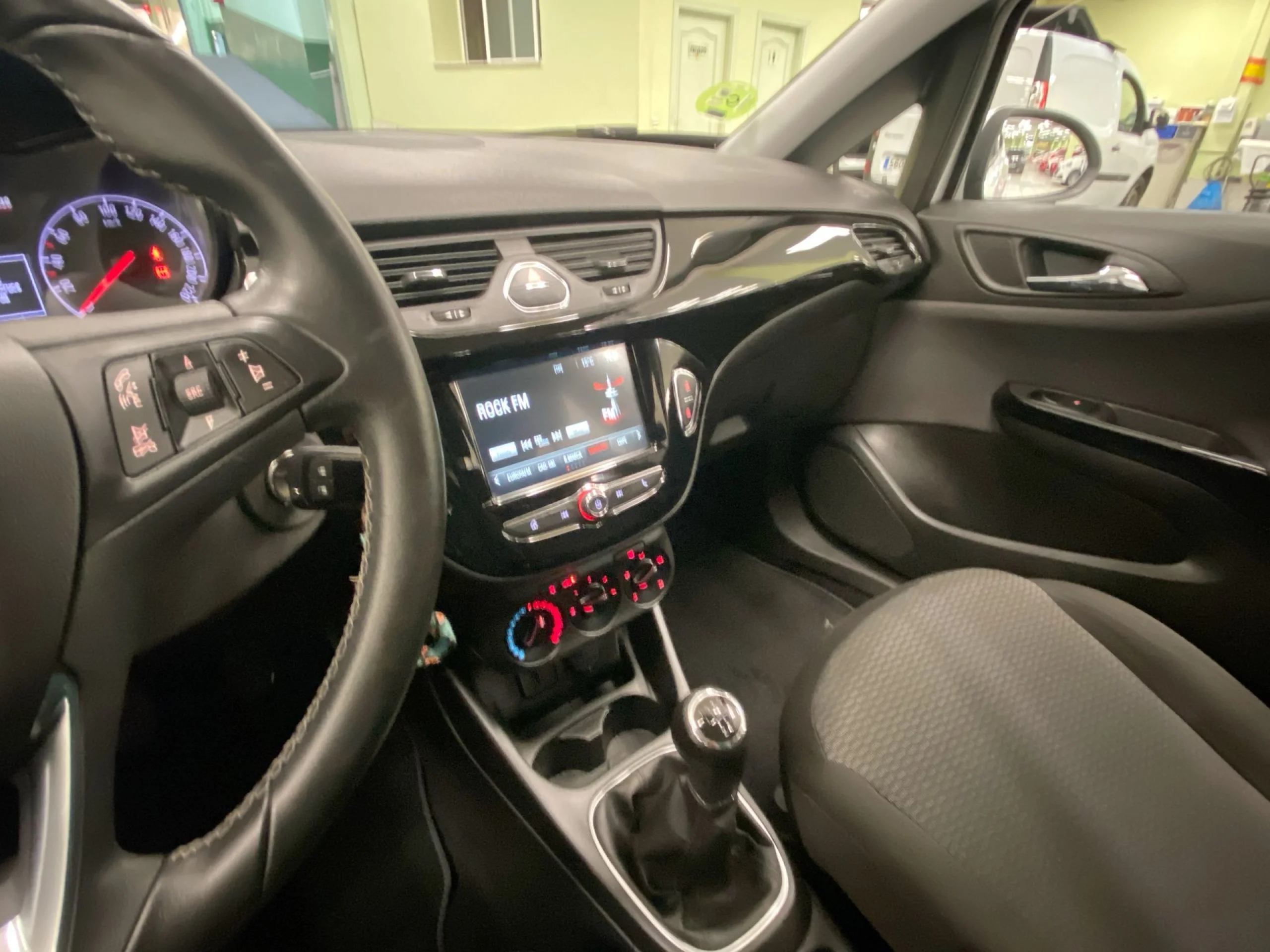Opel Corsa 1.4 Selective 66 kW (90 CV) - Foto 16
