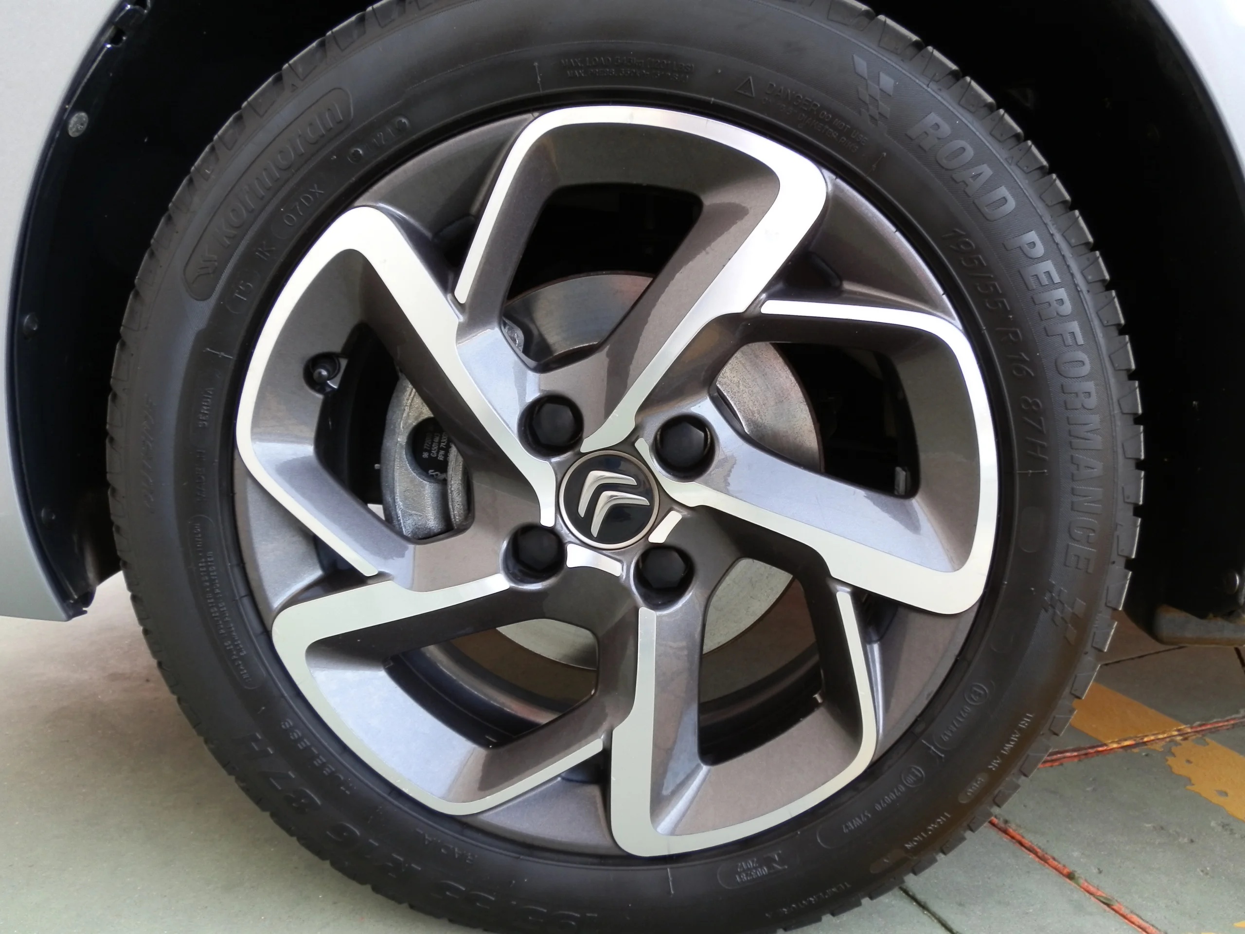 Citroen C-Elysee 1.2 PURETECH SHINE 4P - Foto 11