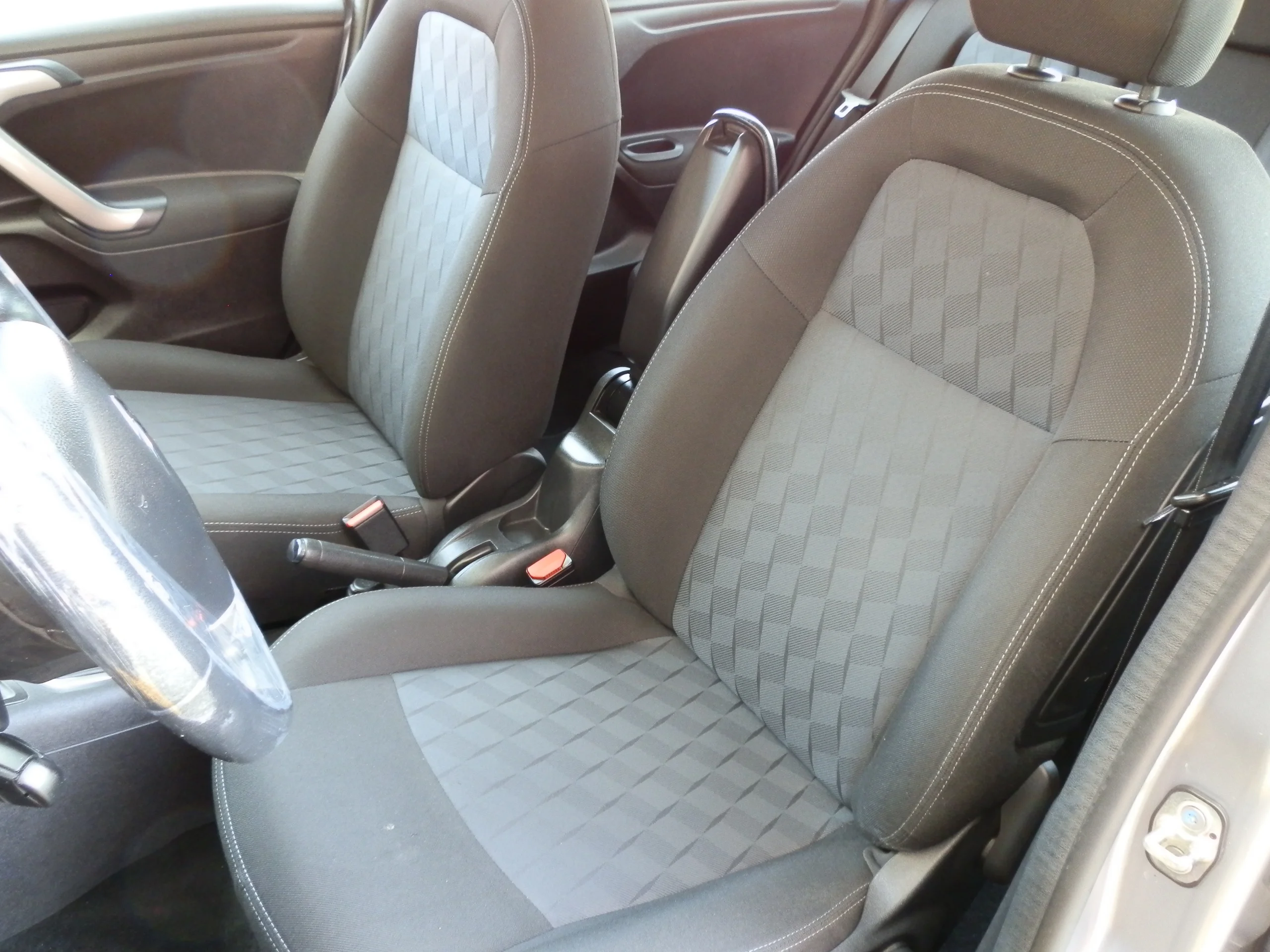 Citroen C-Elysee 1.2 PURETECH SHINE 4P - Foto 13