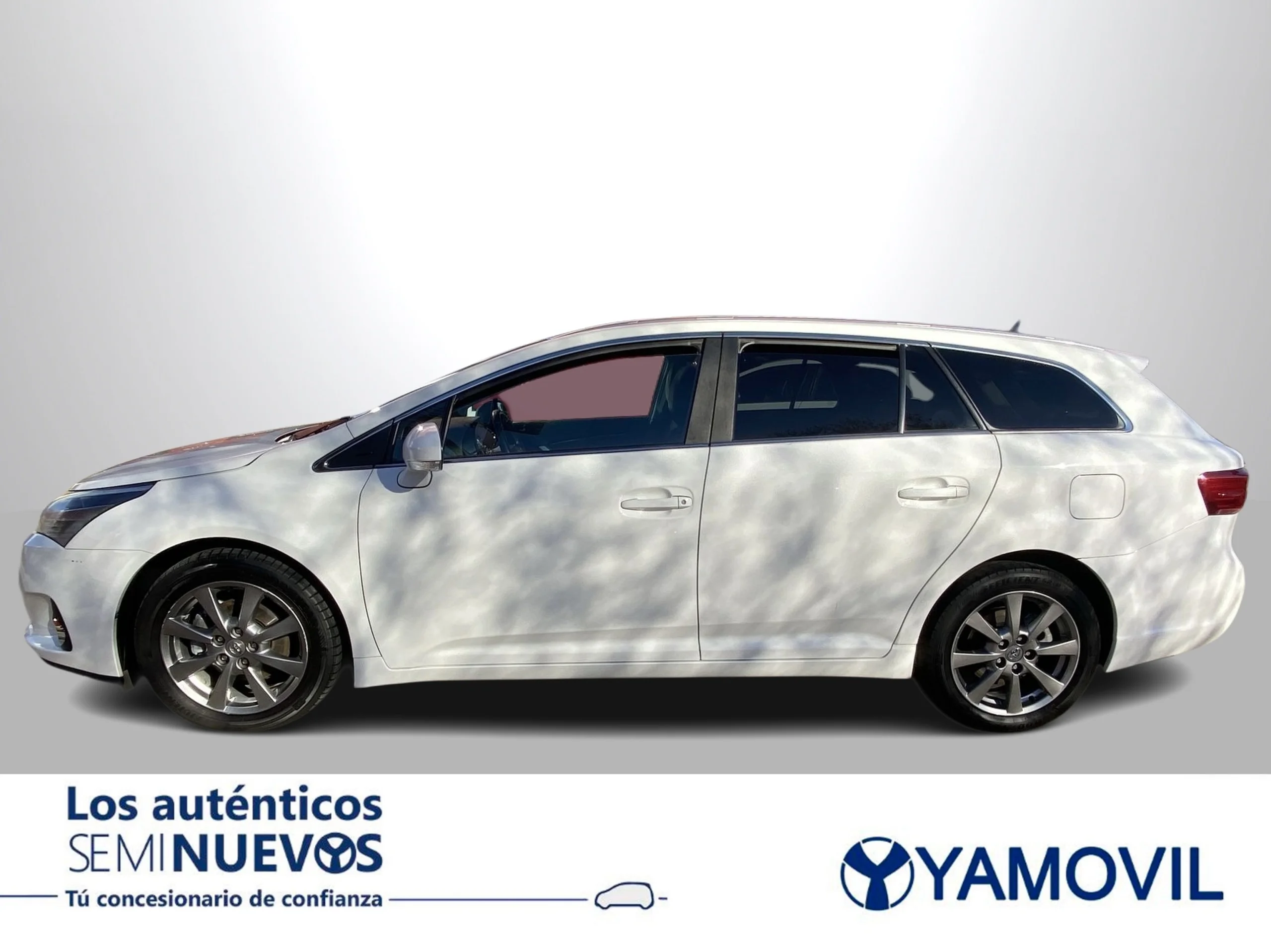 Toyota Avensis 120D Cross Sport Advance 91 kW (124 CV) - Foto 4