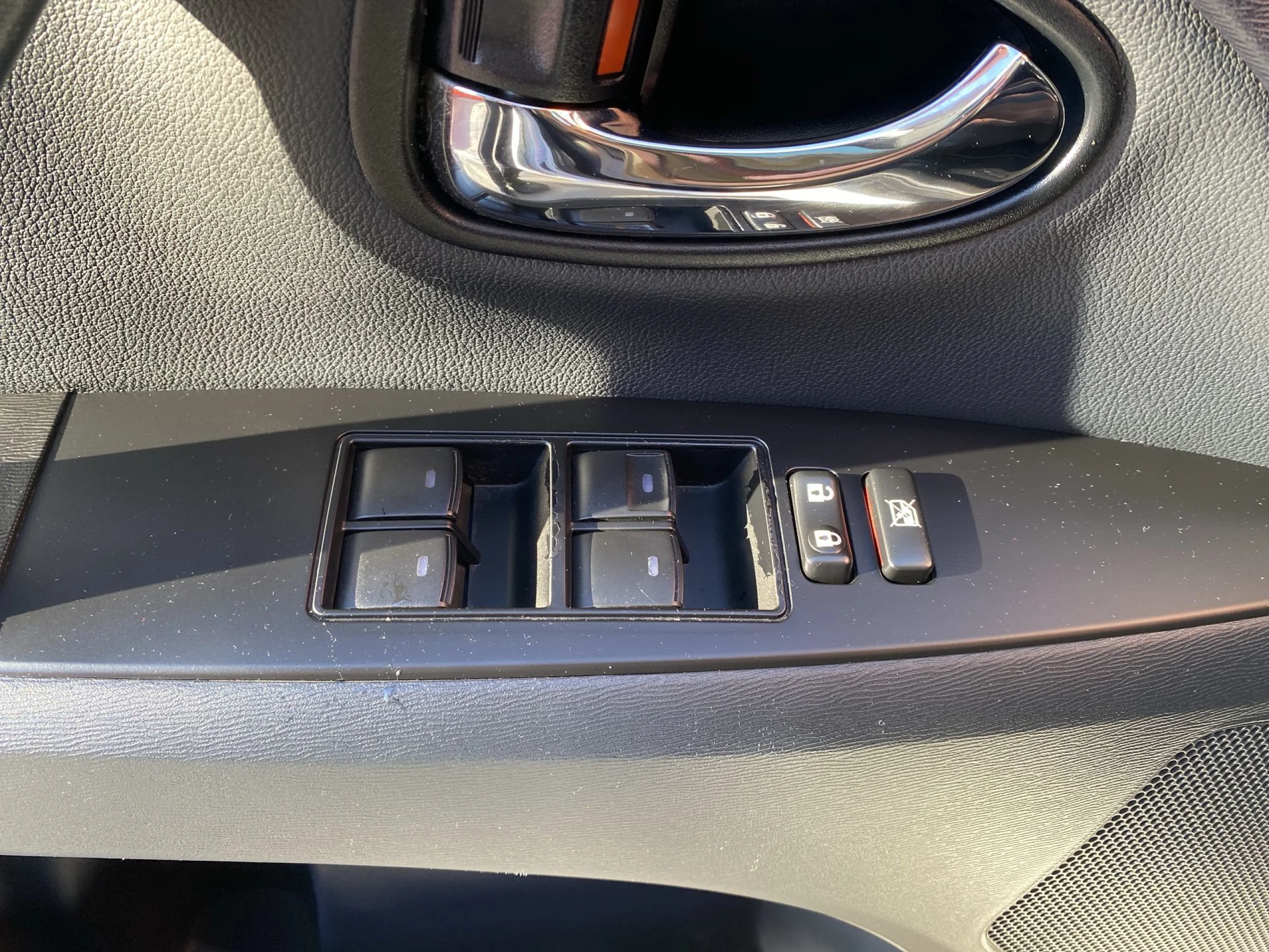 Toyota Avensis 120D Cross Sport Advance 91 kW (124 CV) - Foto 10