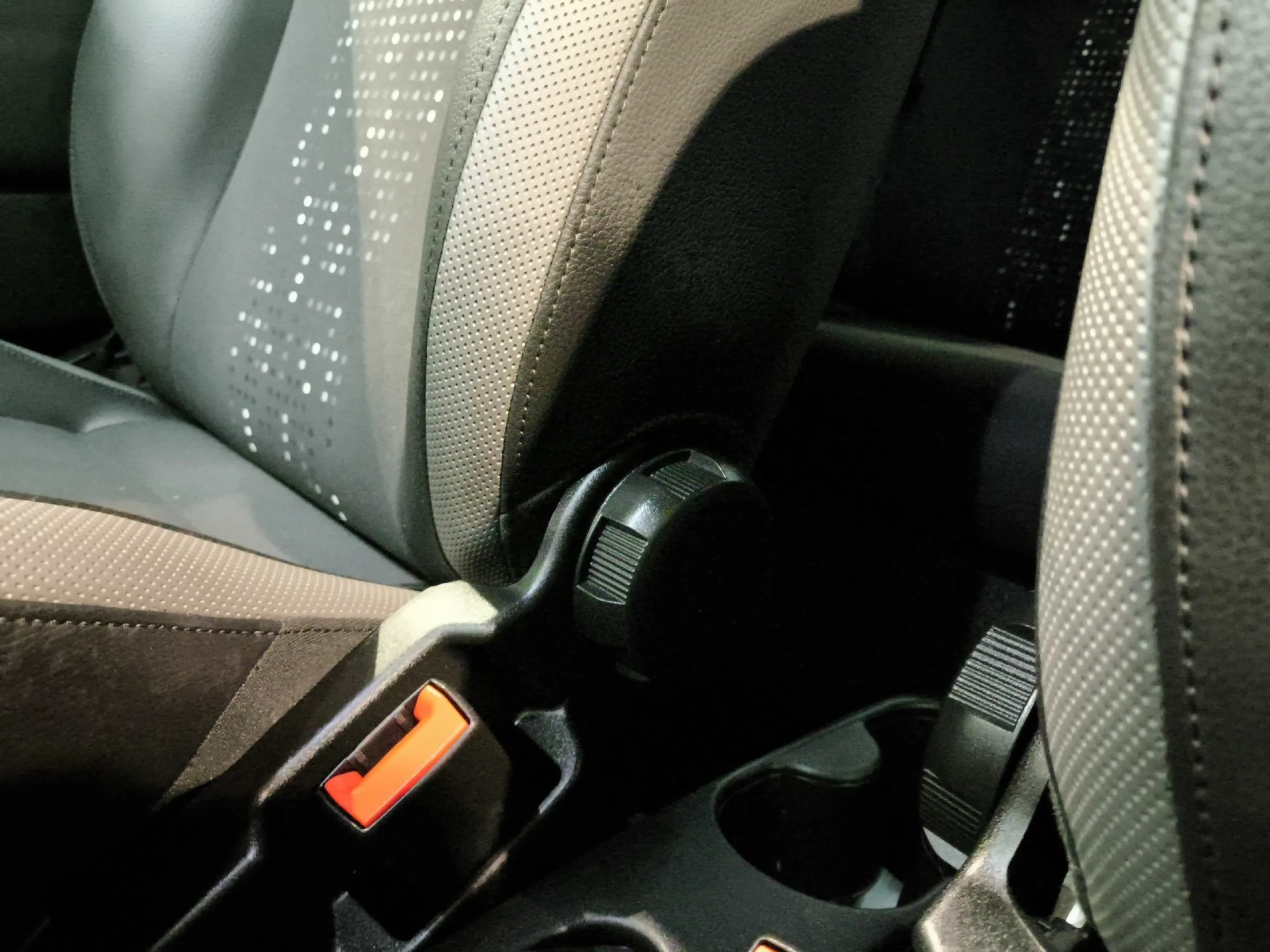 Fiat 500 1.0 Hybrid Sport 51 kW (70 CV) - Foto 9