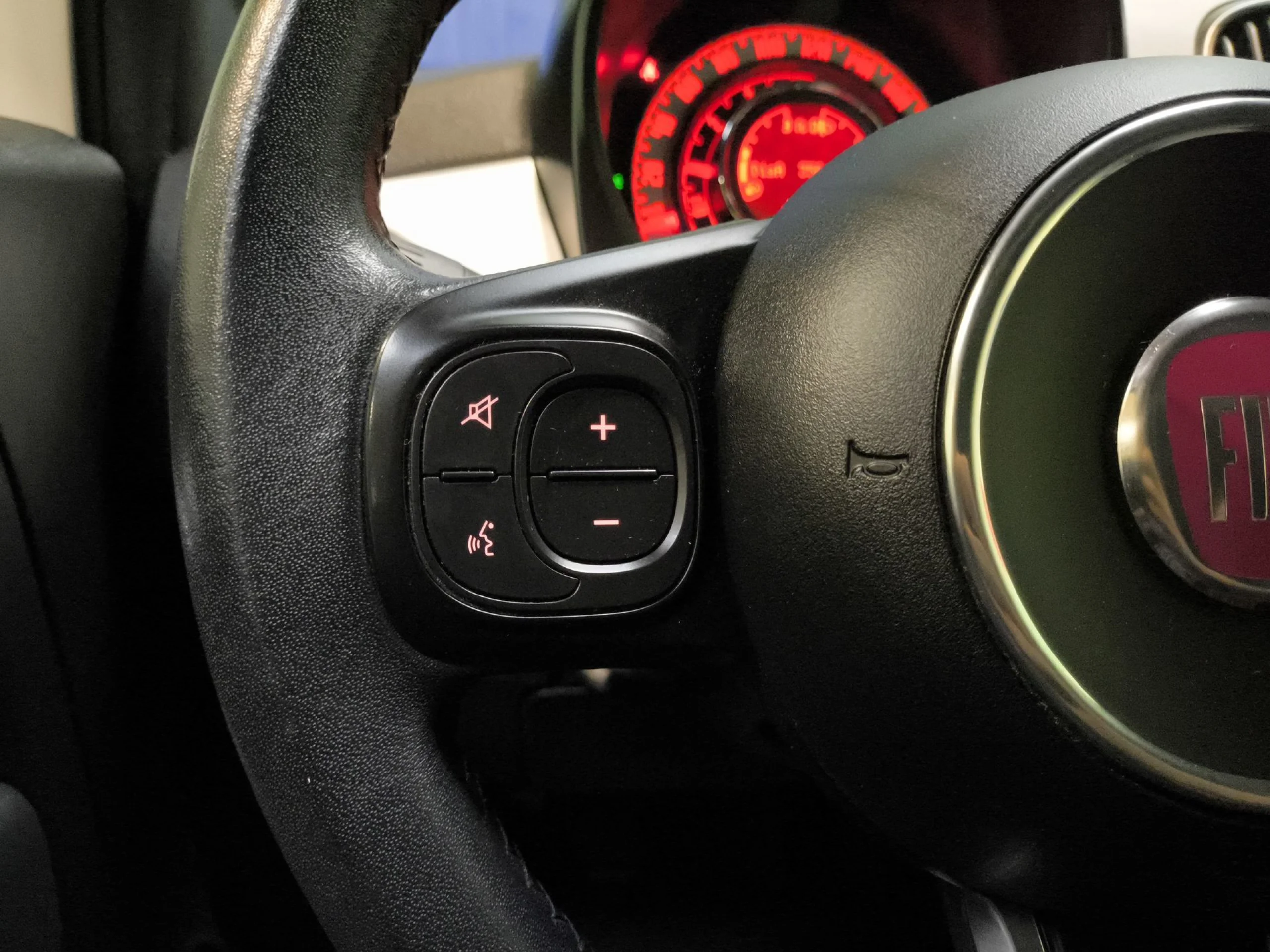 Fiat 500 1.0 Hybrid Sport 51 kW (70 CV) - Foto 14