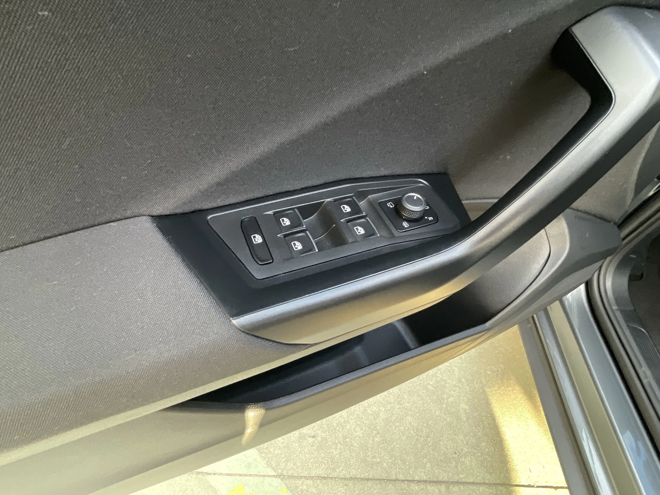 Volkswagen T-Roc Advance R-Line 2.0 TDI 85 kW (115 CV) - Foto 9