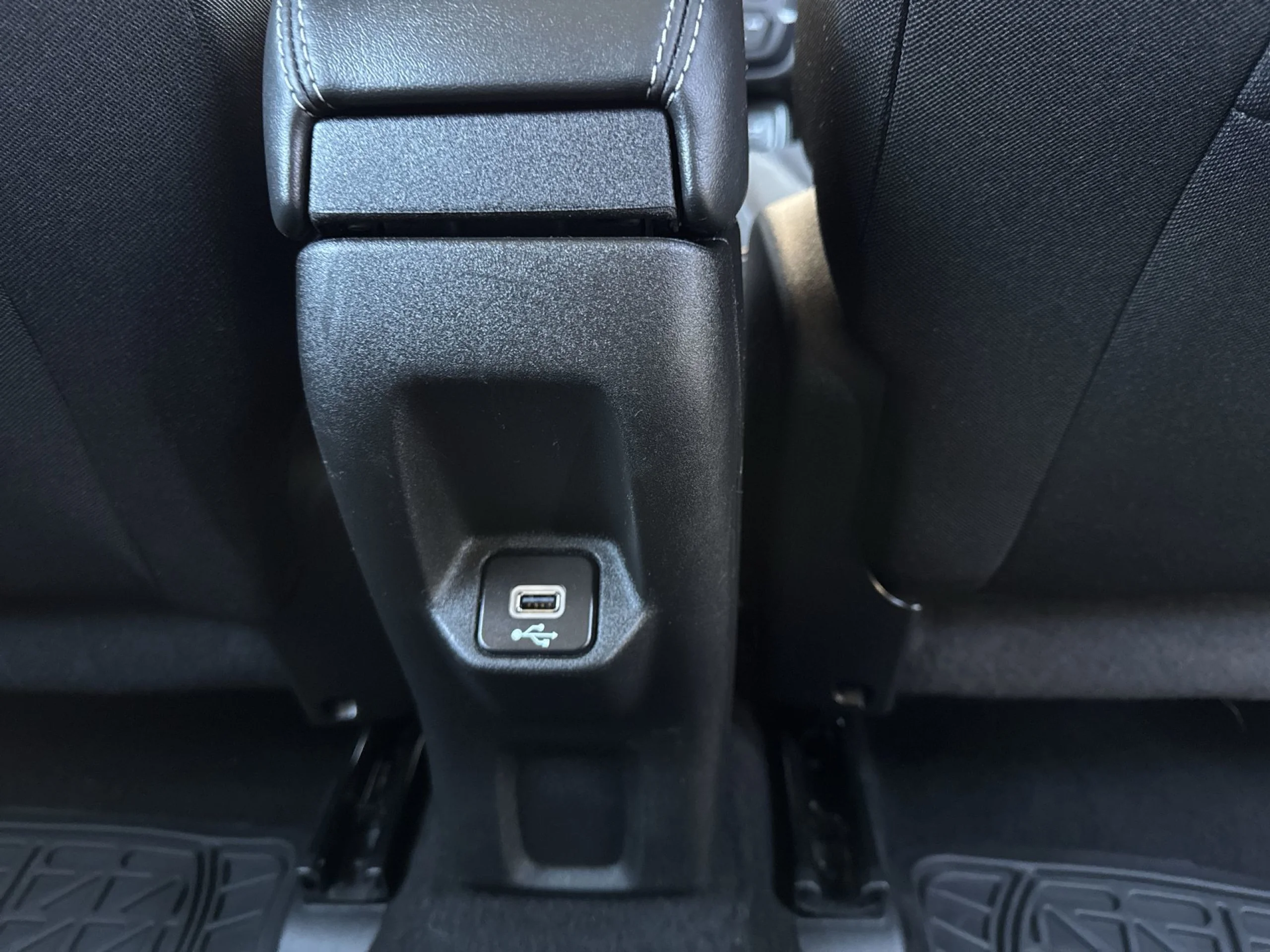 Jeep Renegade eHybrid 1.5 Limited ATX 96 kW (130 CV) - Foto 25