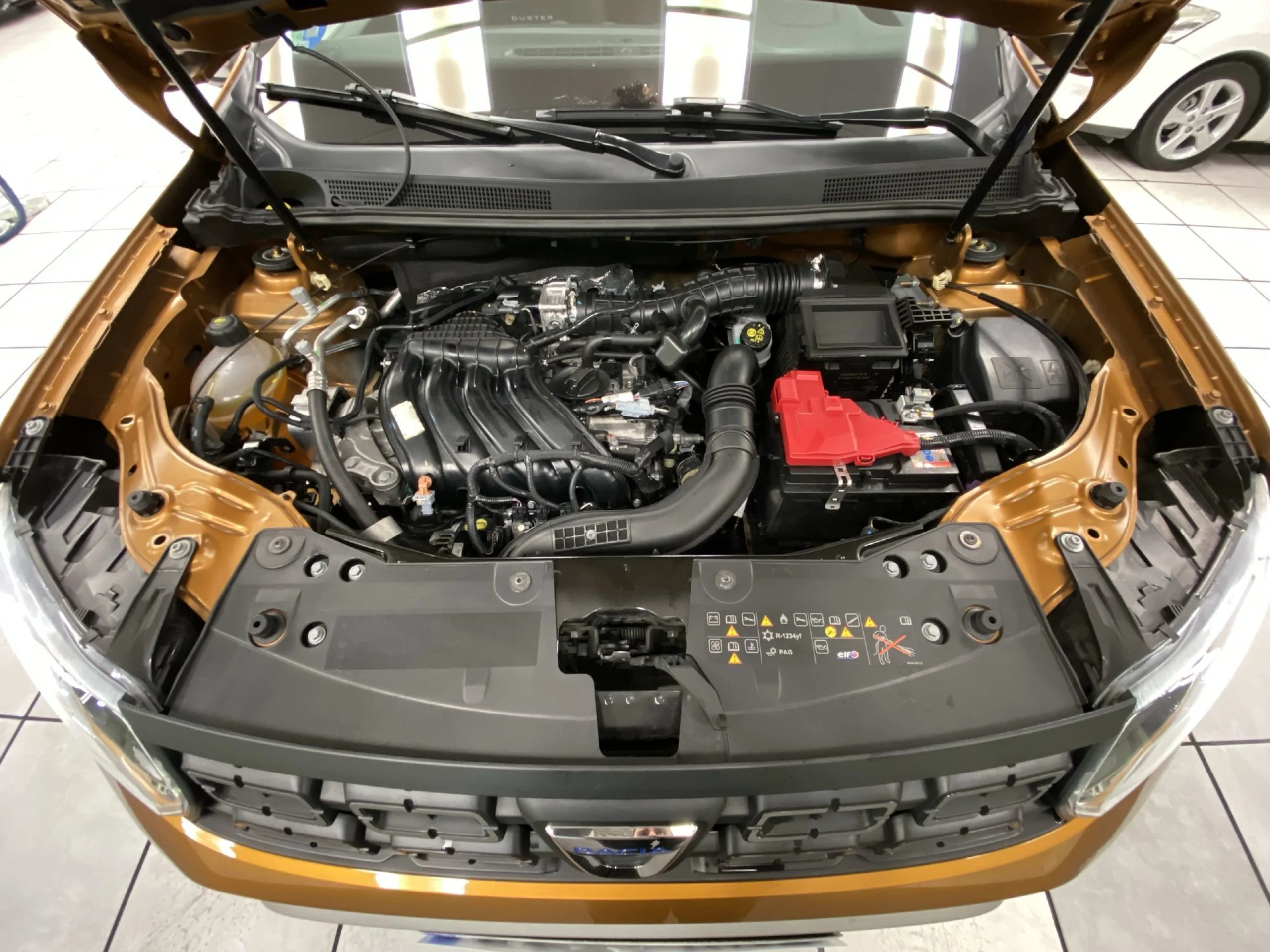 Dacia Duster 1.6 GLP Prestige 4X2 84 kW (115 CV) - Foto 22