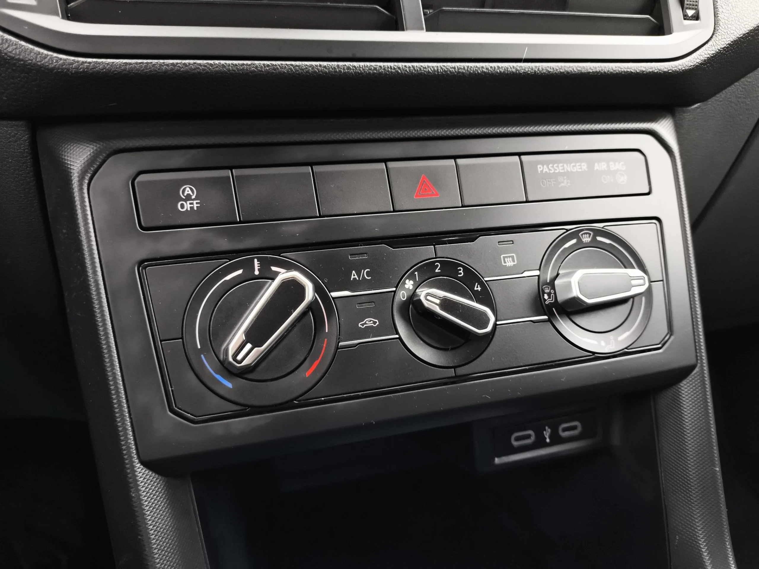 Volkswagen T-Cross Edition 1.0 TSI 70 kW (95 CV) - Foto 21