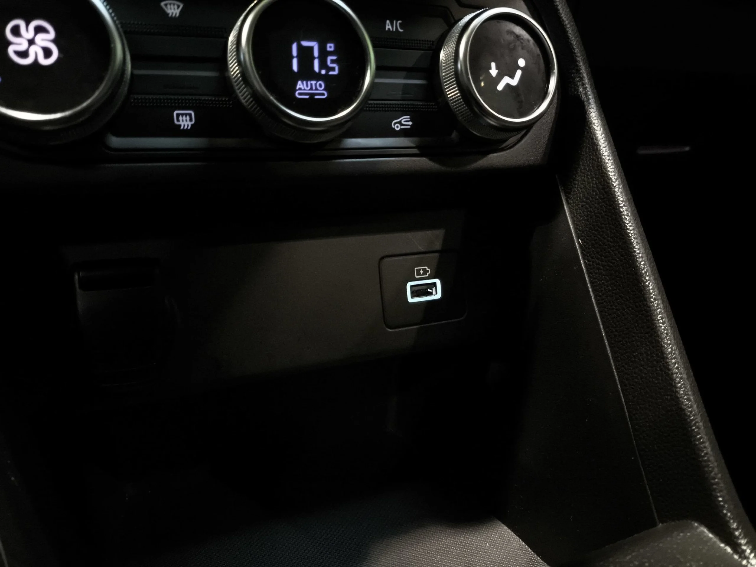 Dacia Jogger Extreme Go ECO-G 74 kW (100 CV) - Foto 20