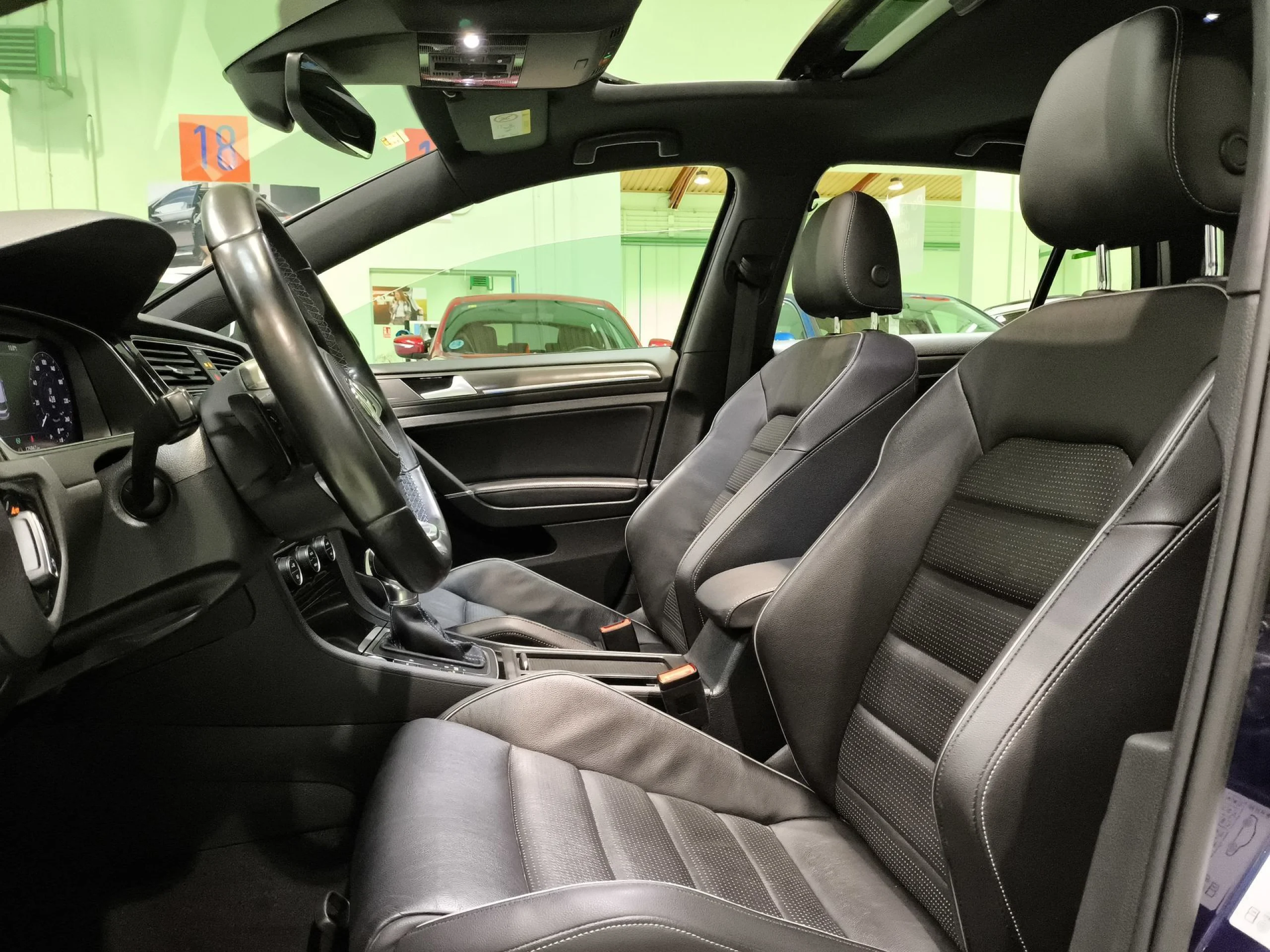 Volkswagen Golf GTE 1.4 TSI e-Power 150 kW (204 CV) DSG - Foto 8