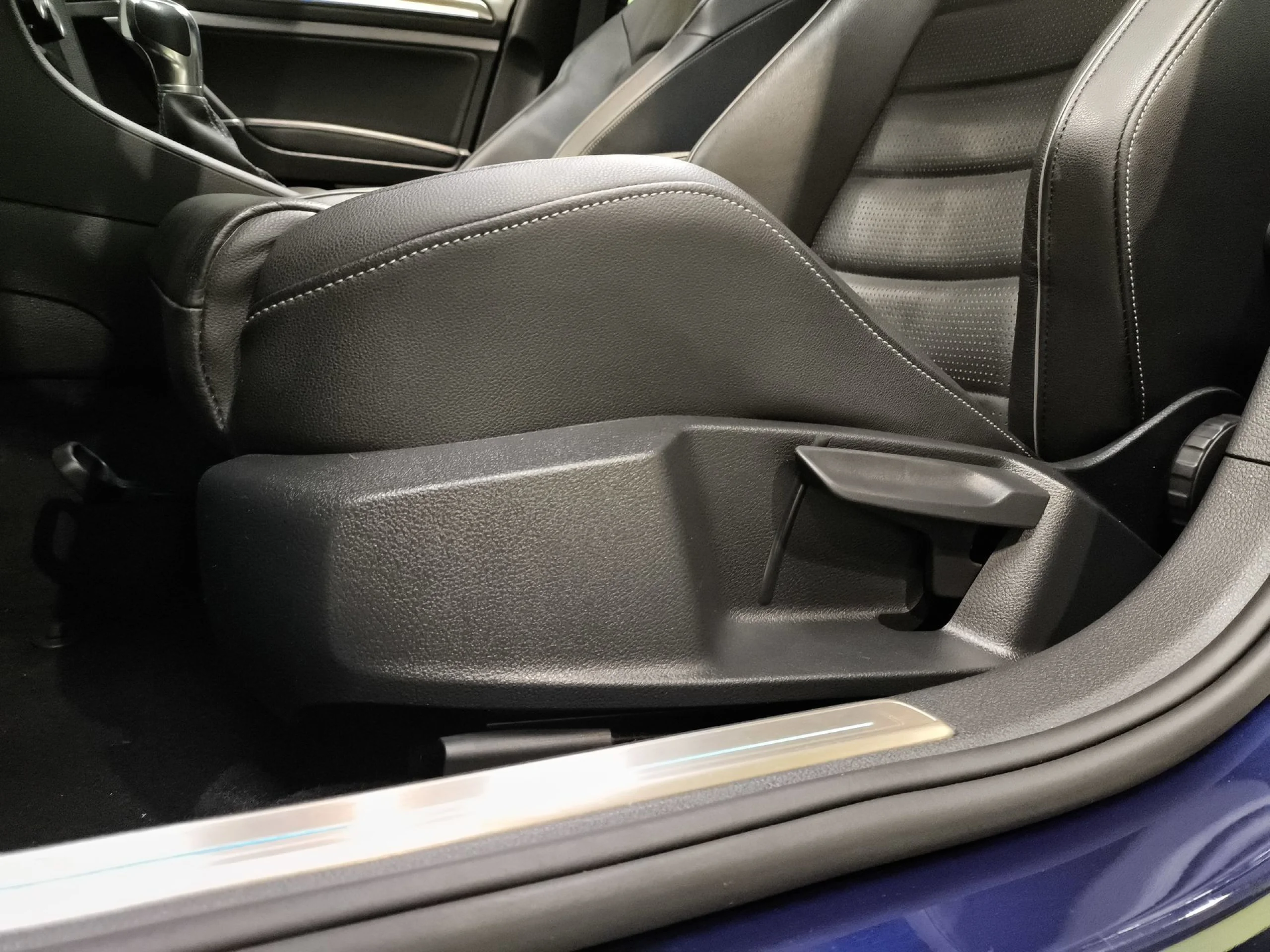 Volkswagen Golf GTE 1.4 TSI e-Power 150 kW (204 CV) DSG - Foto 9