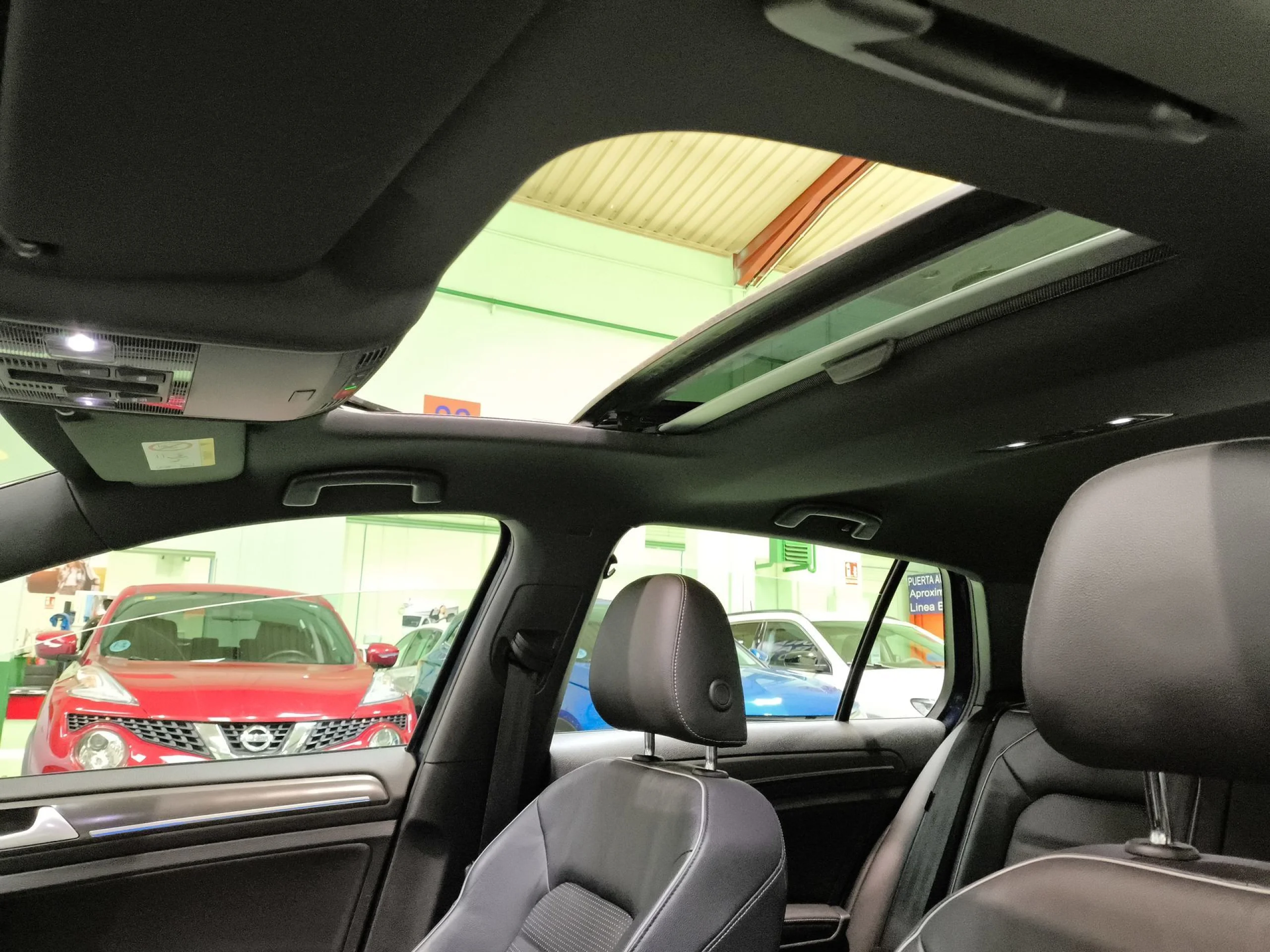 Volkswagen Golf GTE 1.4 TSI e-Power 150 kW (204 CV) DSG - Foto 19
