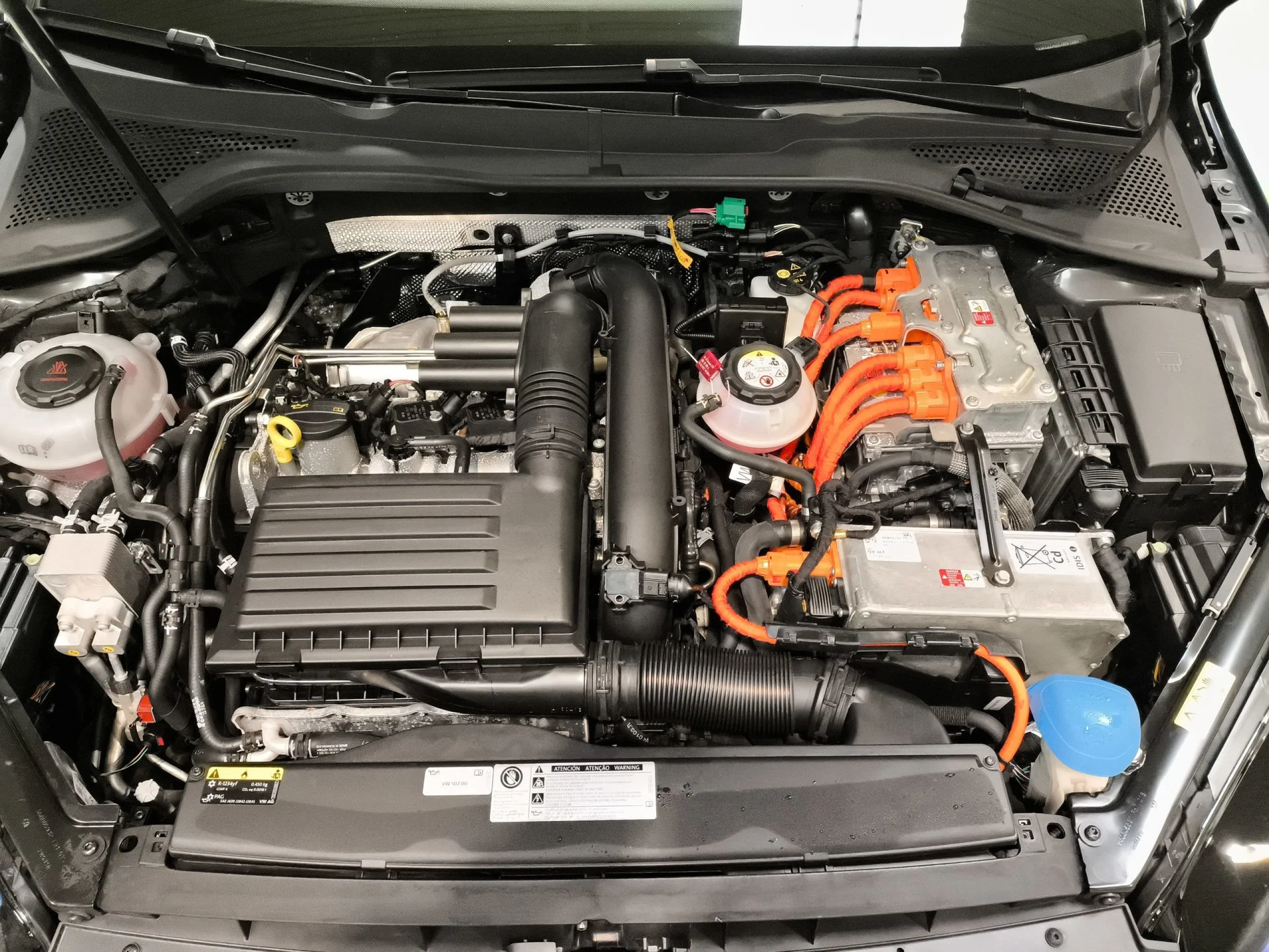 Volkswagen Golf GTE 1.4 TSI e-Power 150 kW (204 CV) DSG - Foto 23