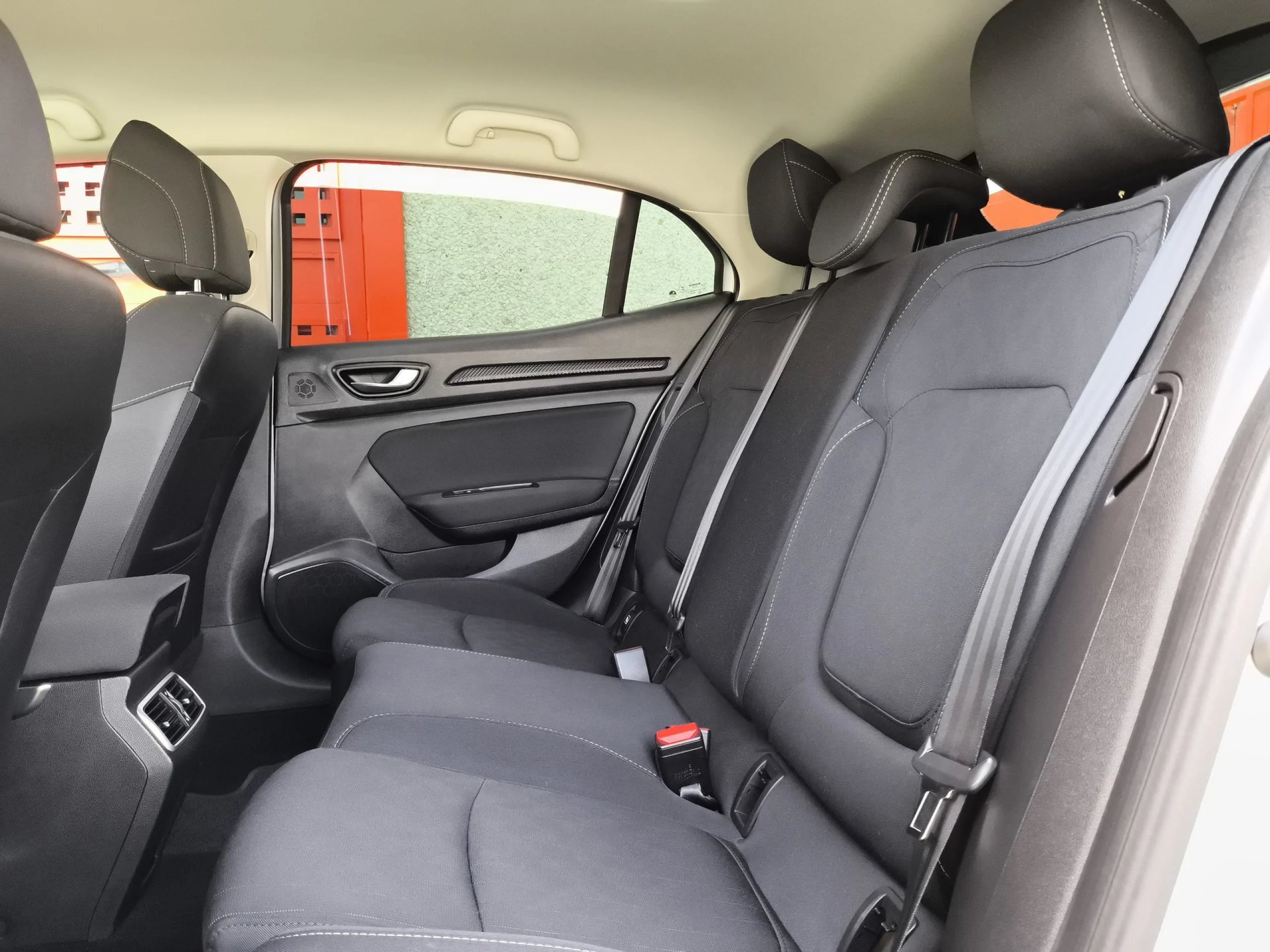 Renault Megane Limited TCe 85 kW (115 CV) - Foto 26