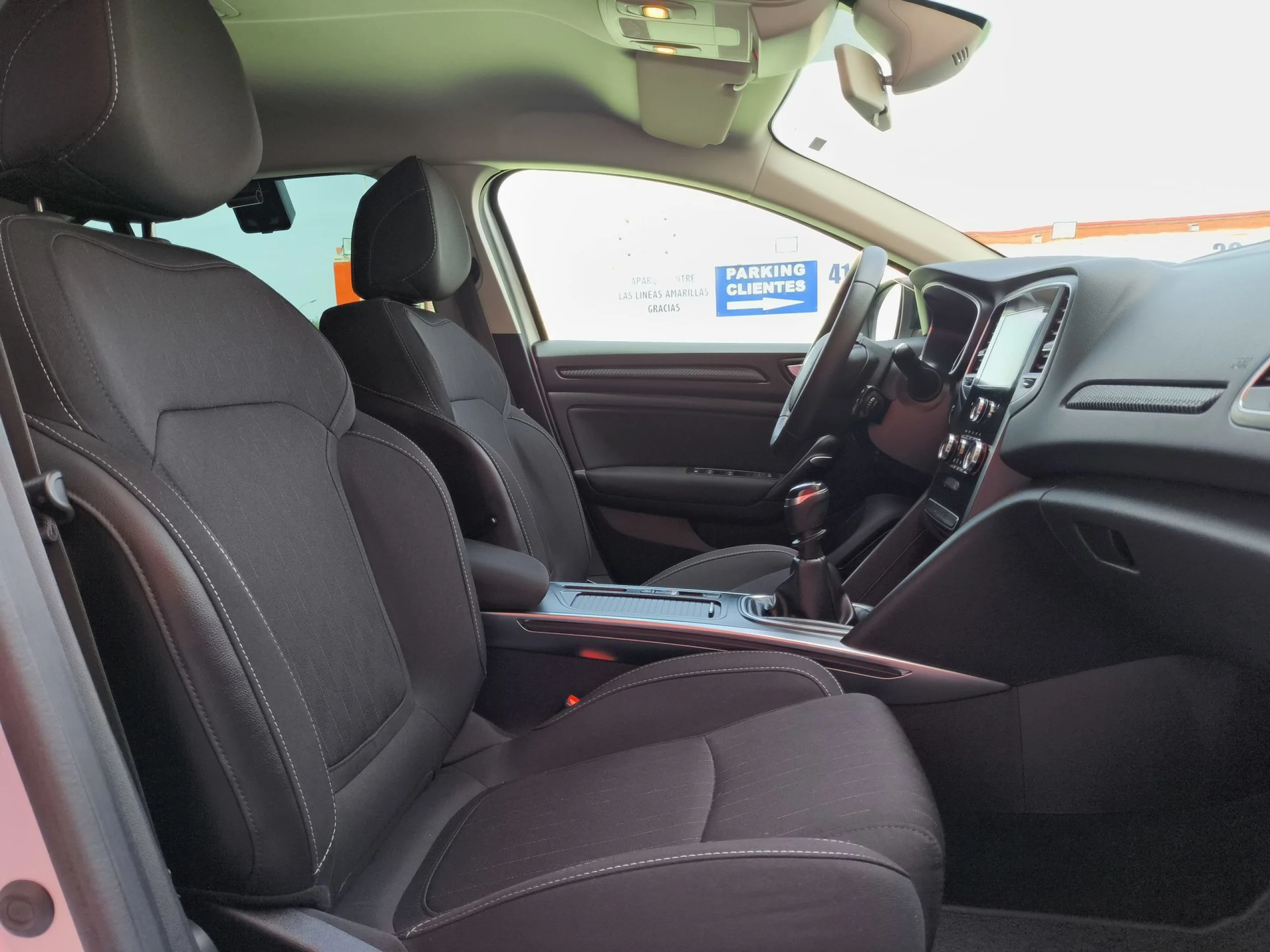 Renault Megane Limited TCe 85 kW (115 CV) - Foto 30