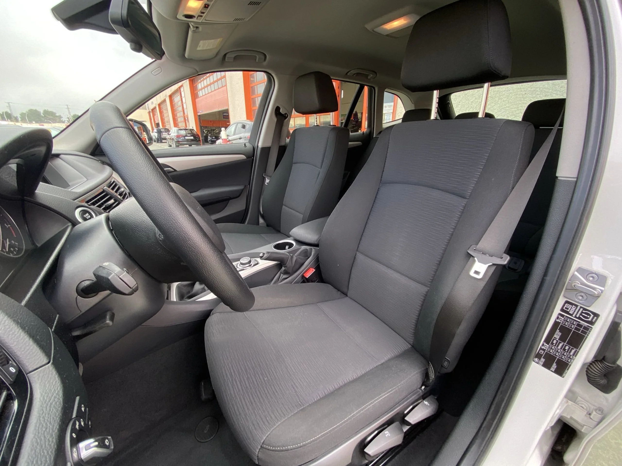 BMW X1 sDrive18d 105 kW (143 CV) - Foto 8