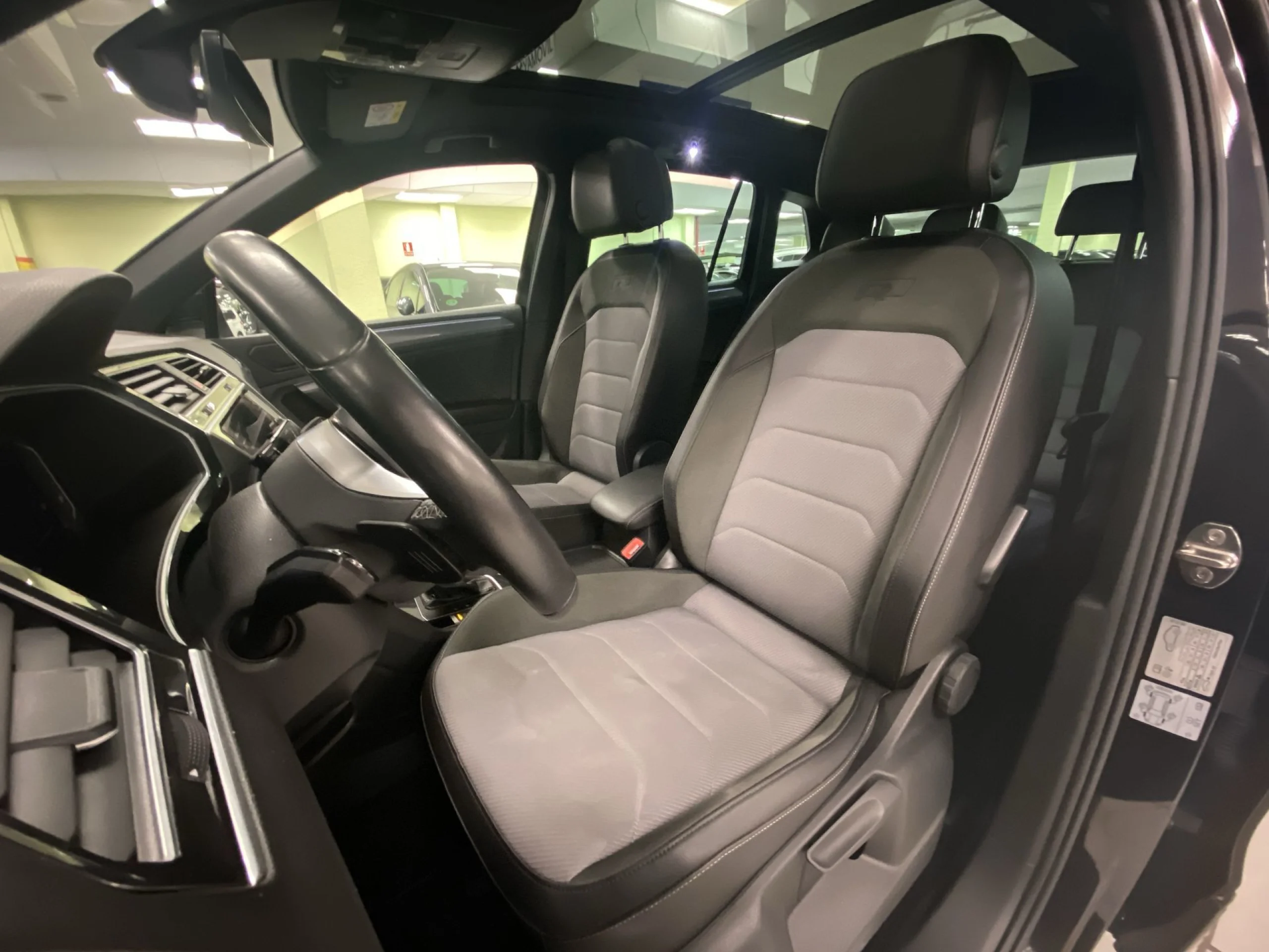 Volkswagen Tiguan R LINE , 1.5 TSI 150 CV DSG - Foto 8