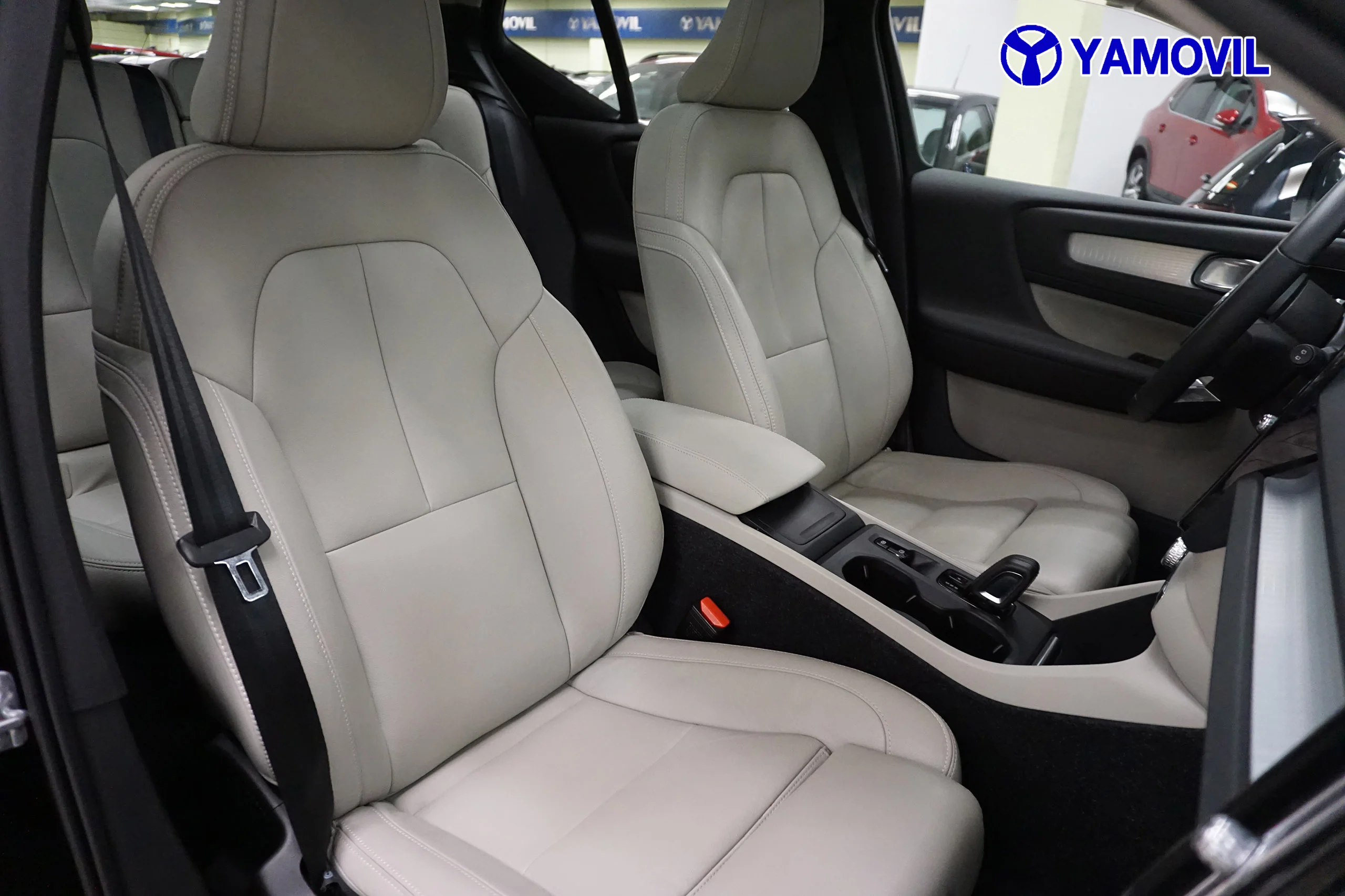 Volvo XC 40 2.0 D3 MOMENTUM AWD 5P - Foto 15