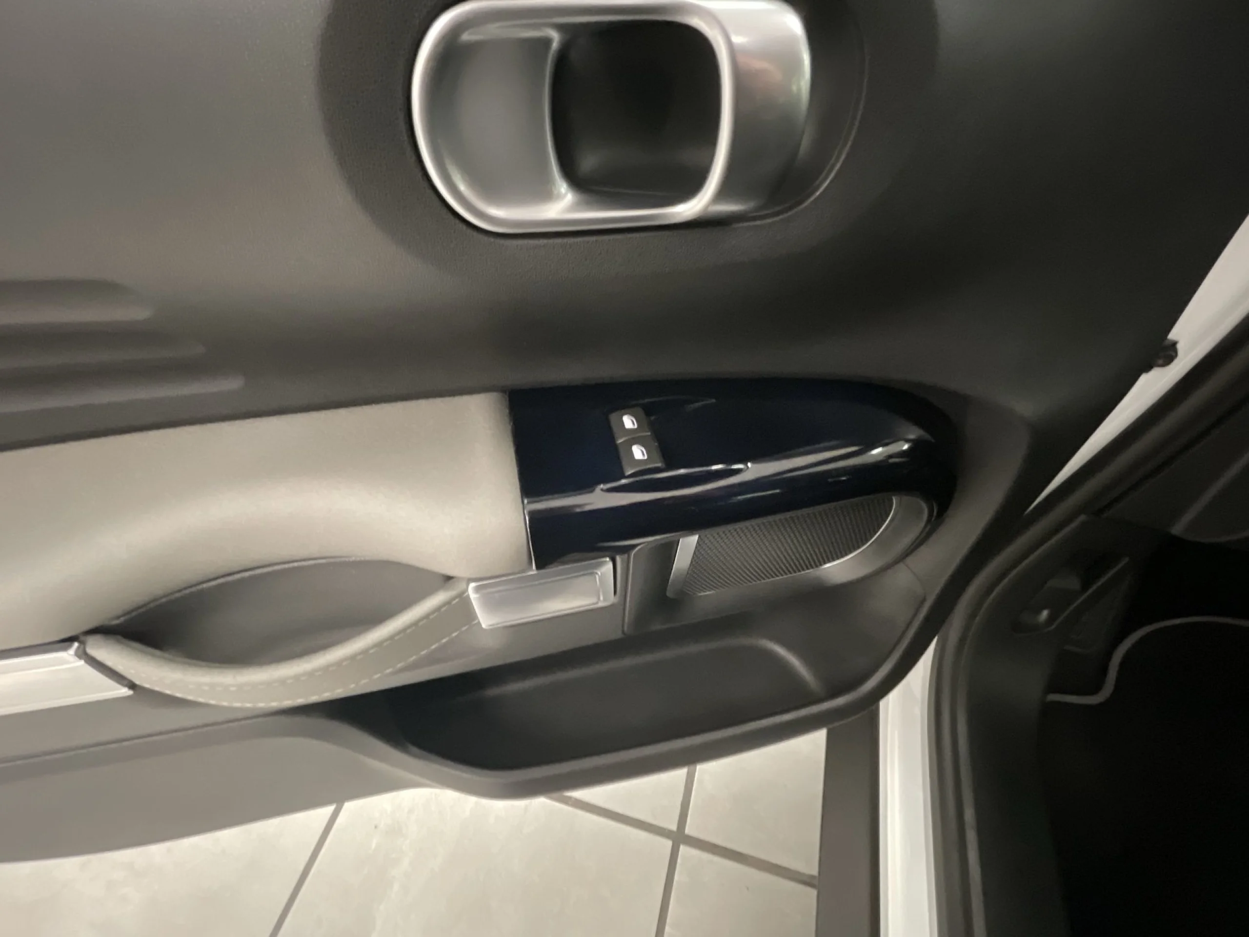 Citroen C4 Cactus PureTech 110 SANDS Shine EAT6 81 kW (110 CV) - Foto 9