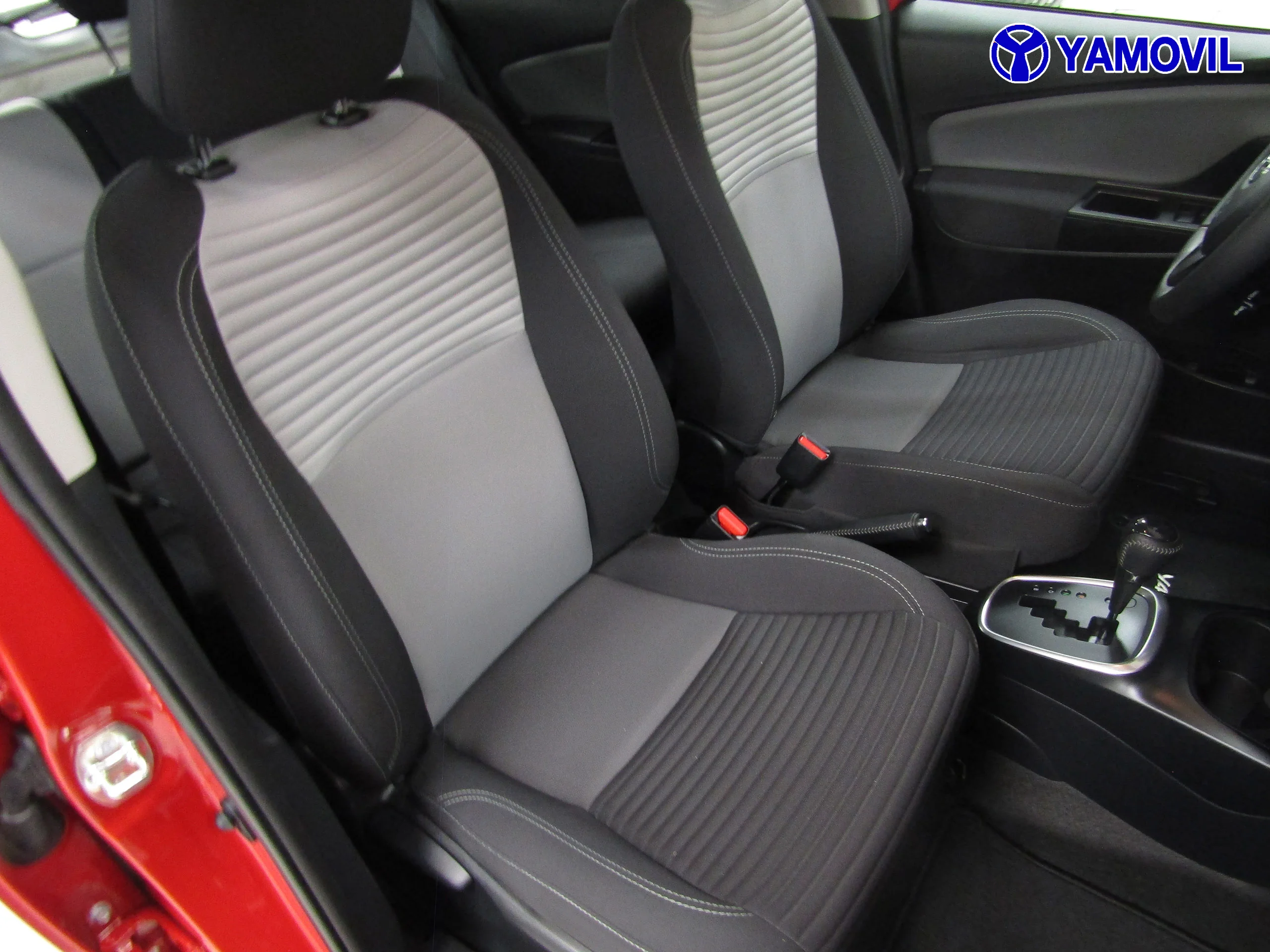 Toyota Yaris 1.5 HYBRID 100H ACTIVE TECH 5P - Foto 15