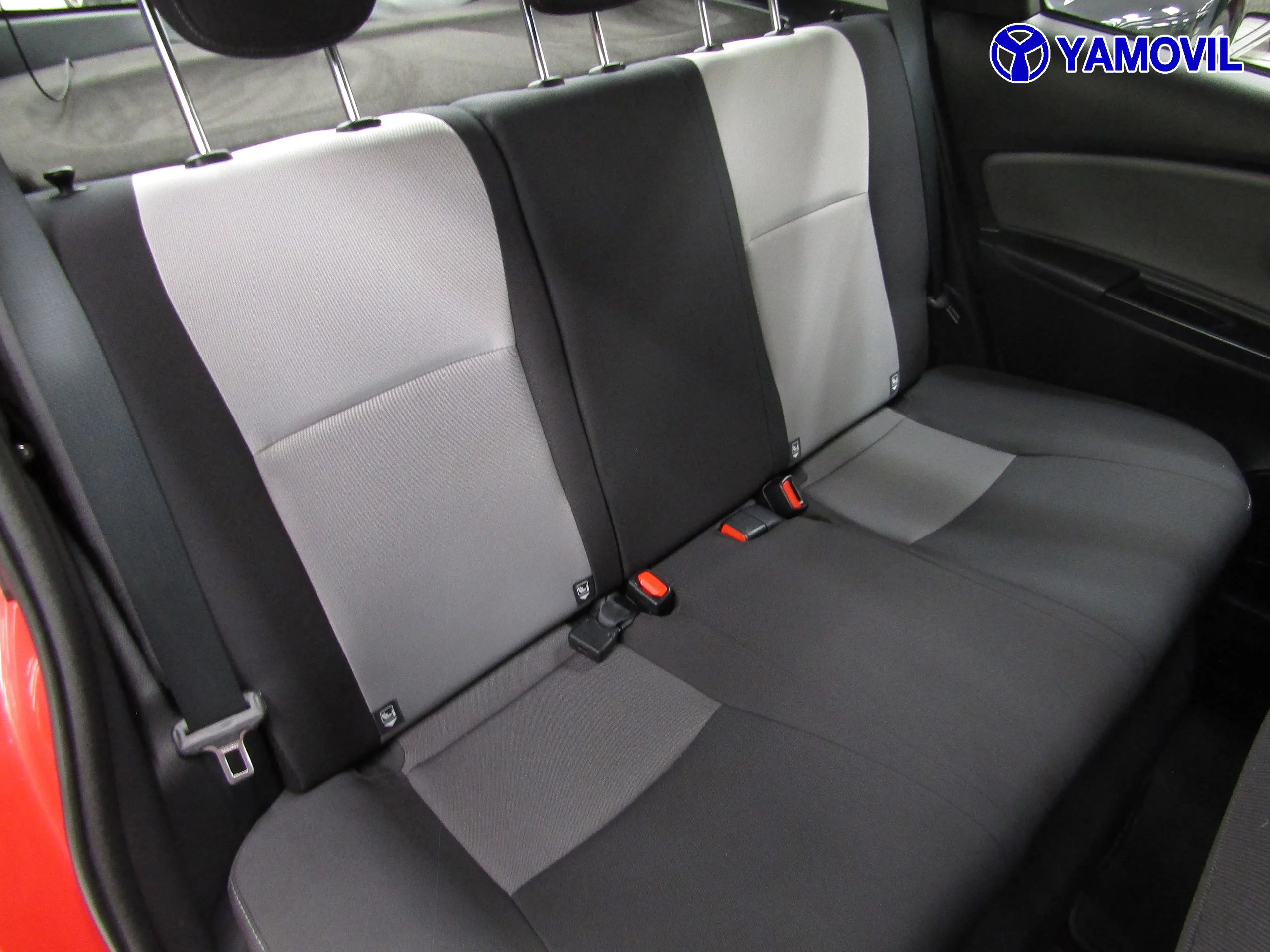 Toyota Yaris 1.5 HYBRID 100H ACTIVE TECH 5P - Foto 16
