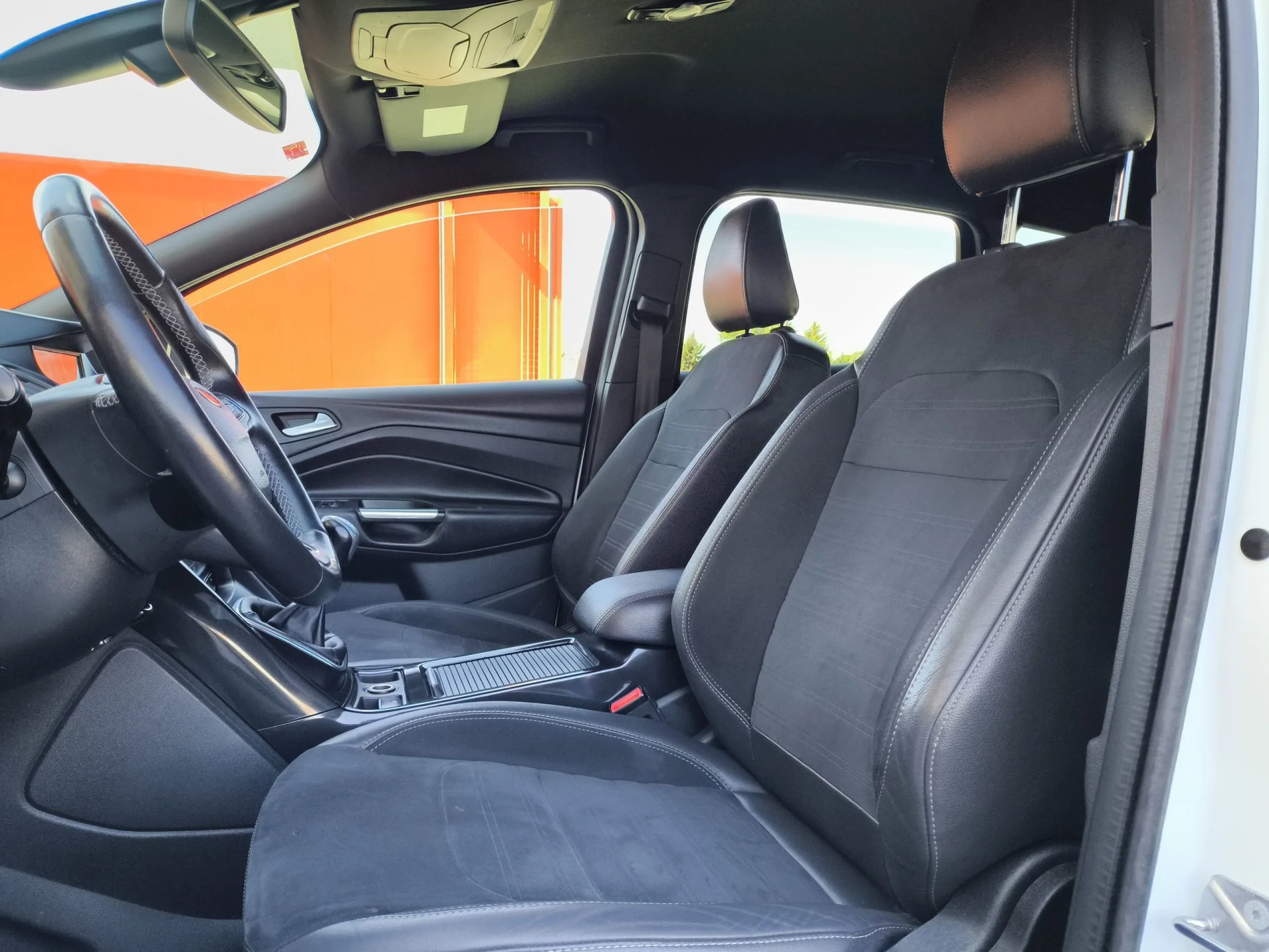 Ford Kuga 2.0 TDCI SANDS ST-Line 4x2 110 kW (150 CV) - Foto 8