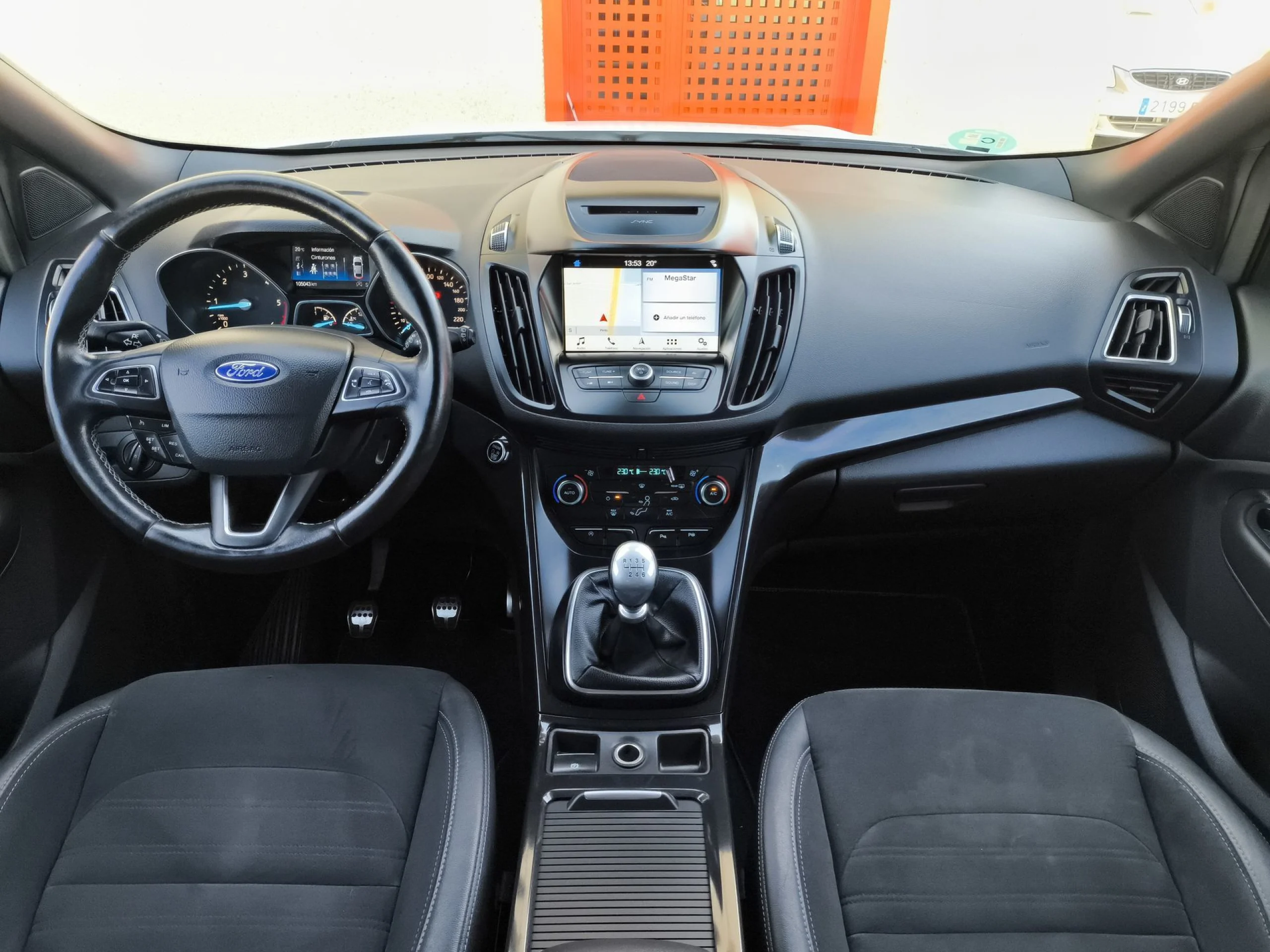 Ford Kuga 2.0 TDCI SANDS ST-Line 4x2 110 kW (150 CV) - Foto 11