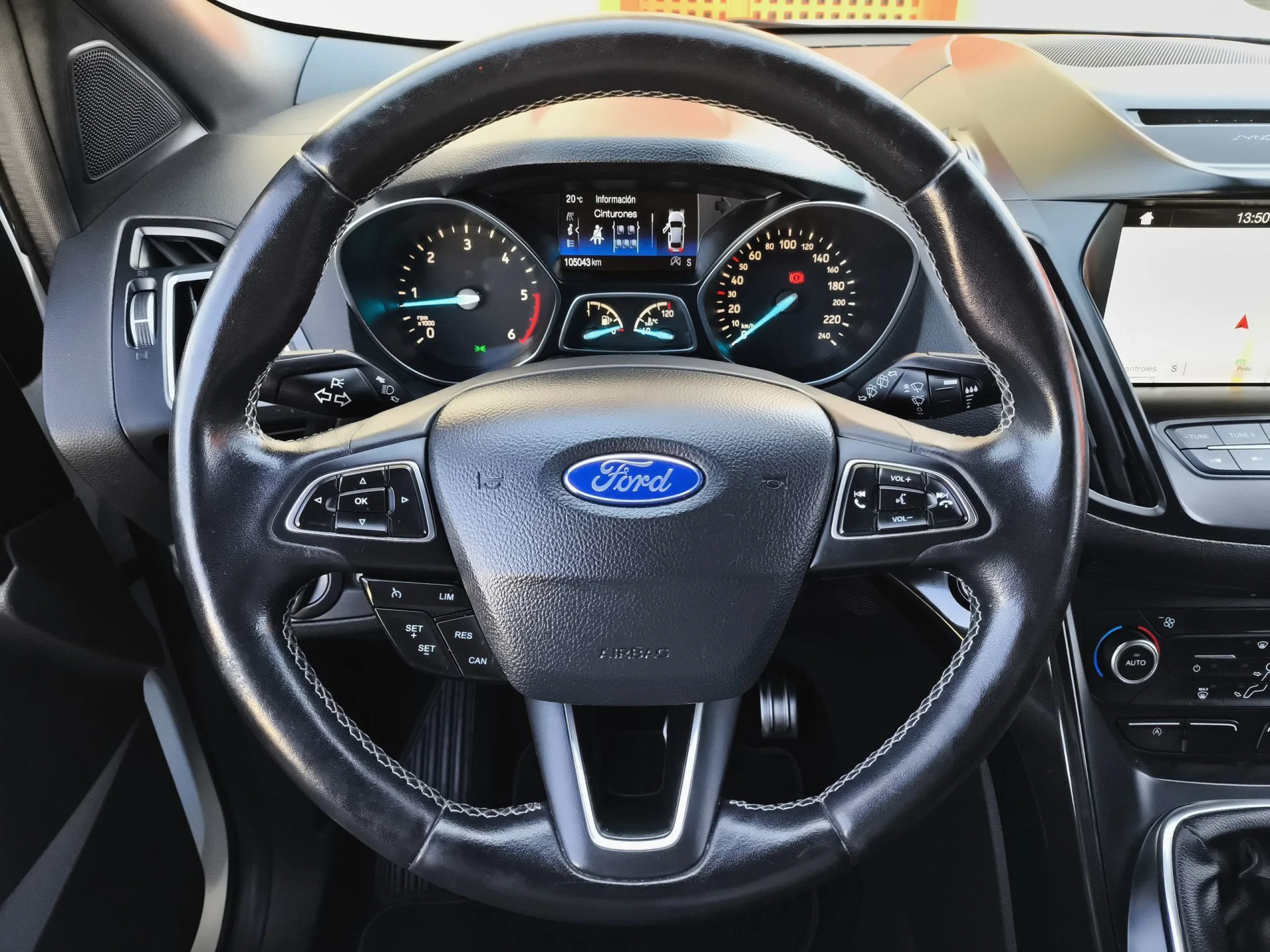 Ford Kuga 2.0 TDCI SANDS ST-Line 4x2 110 kW (150 CV) - Foto 13